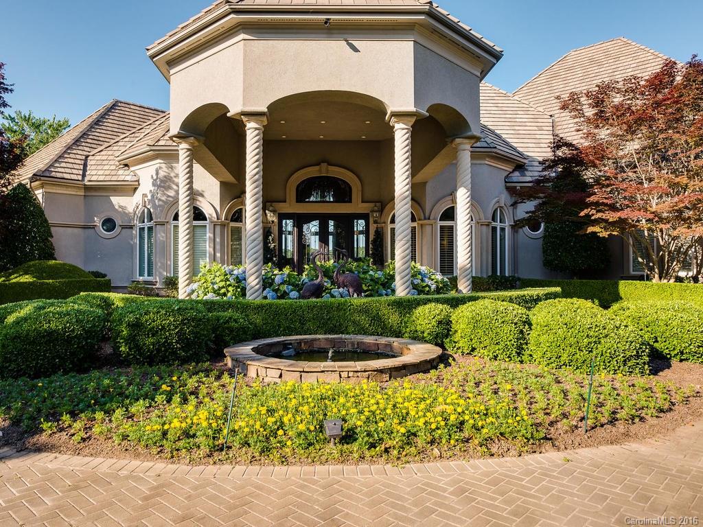 The Peninsula - Residential