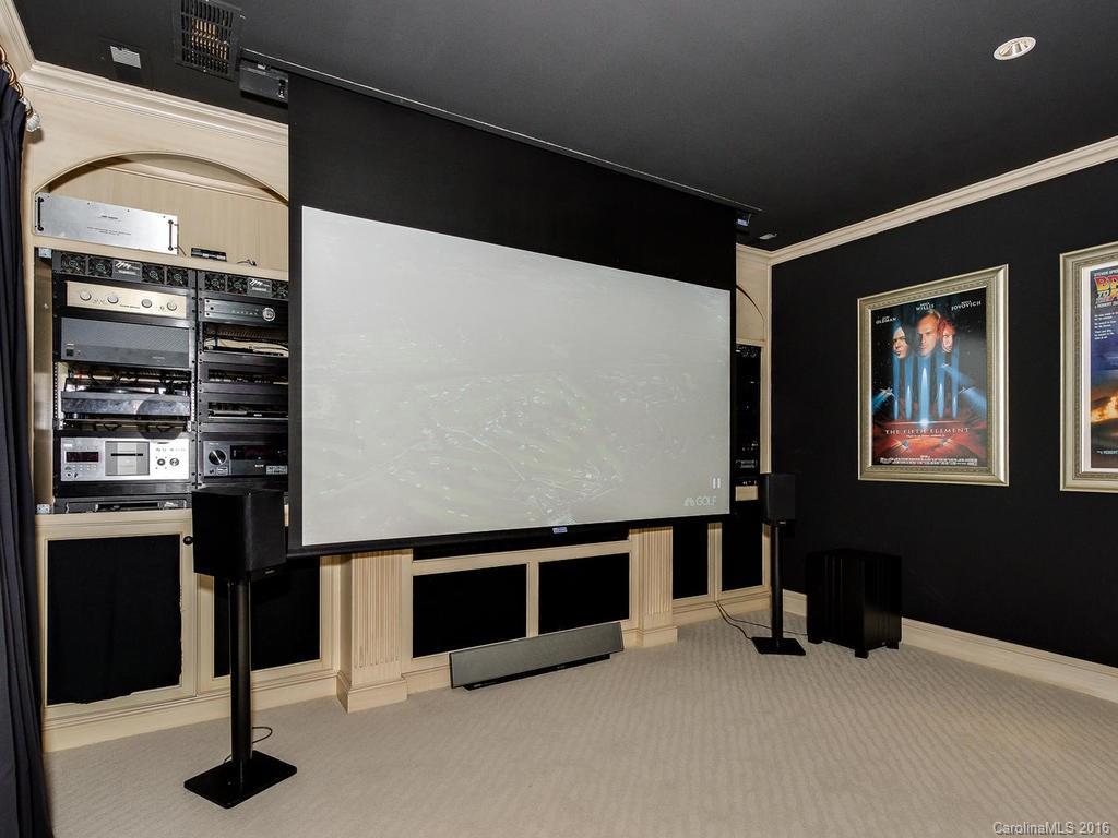 The Peninsula - Residential