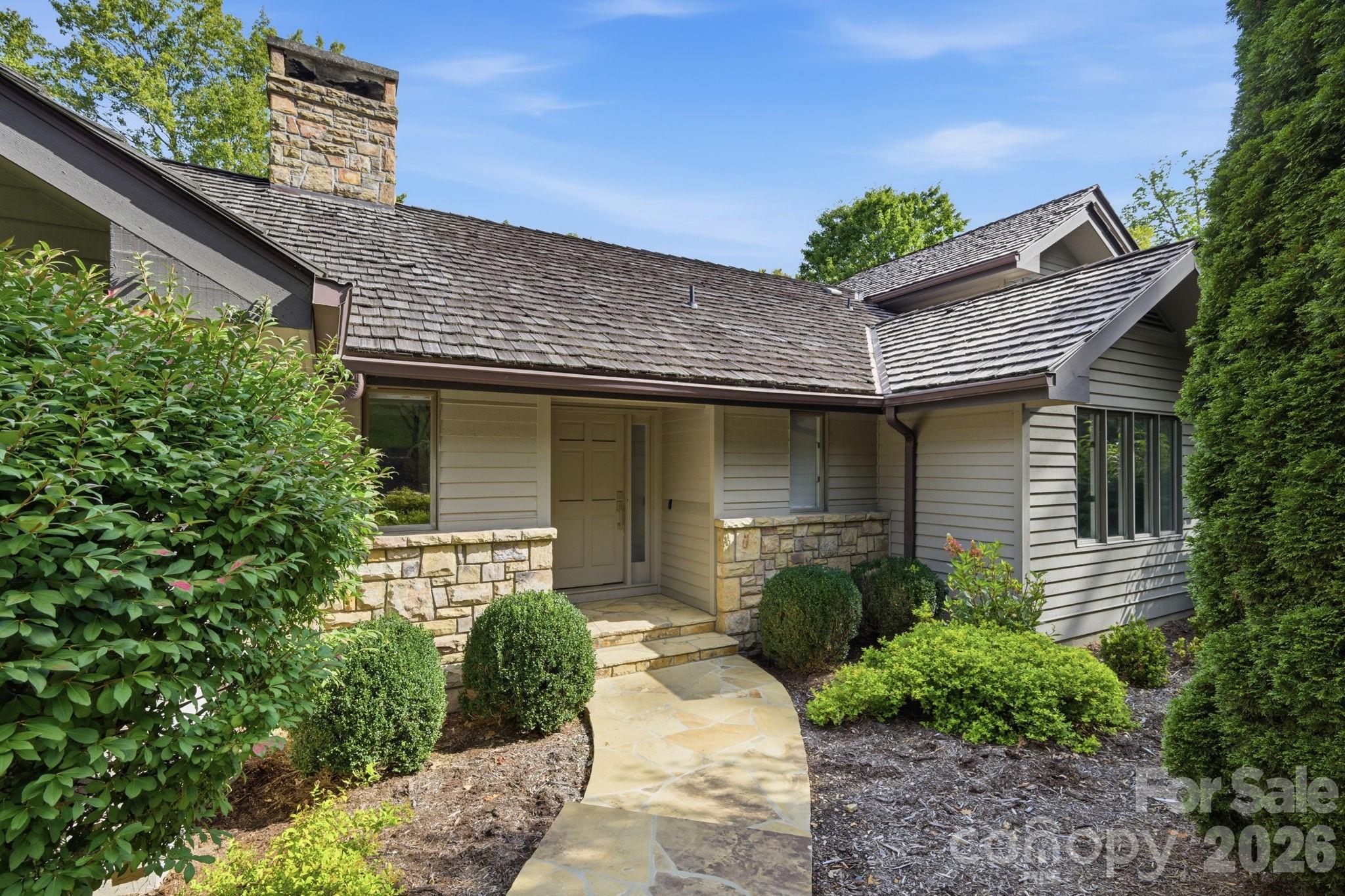 659 Clubhouse Drive D2