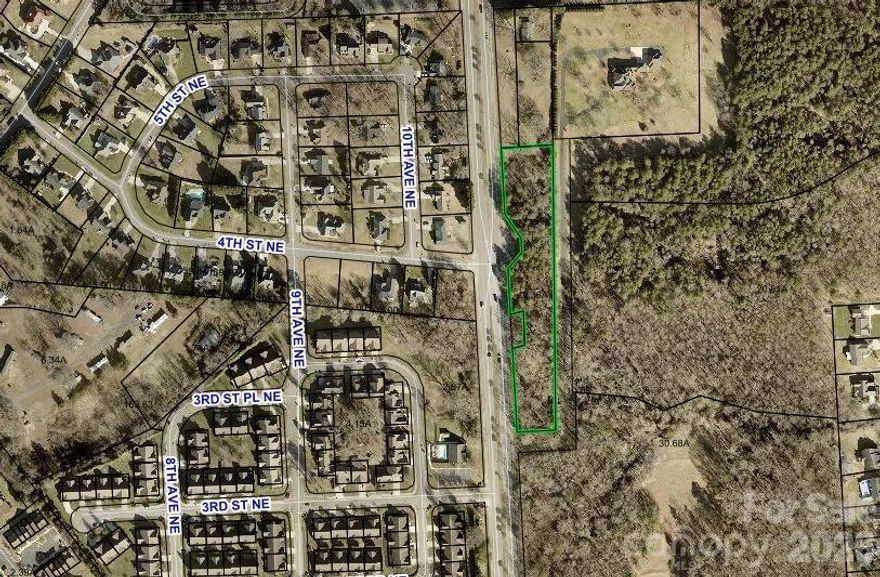 2.36 acres located on Thornburg Dr. (aka Hwy 16) in Conover, NC!  Currently zoned residential.  (R-9A)  Public water and sewer at the road.  Within 2 miles from Exit 132 off of Hwy 40, makes this a convenient location!  Could totally see a pretty row of townhomes here.