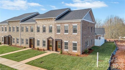 2115 24th Street Lane SE Hickory NC 28602