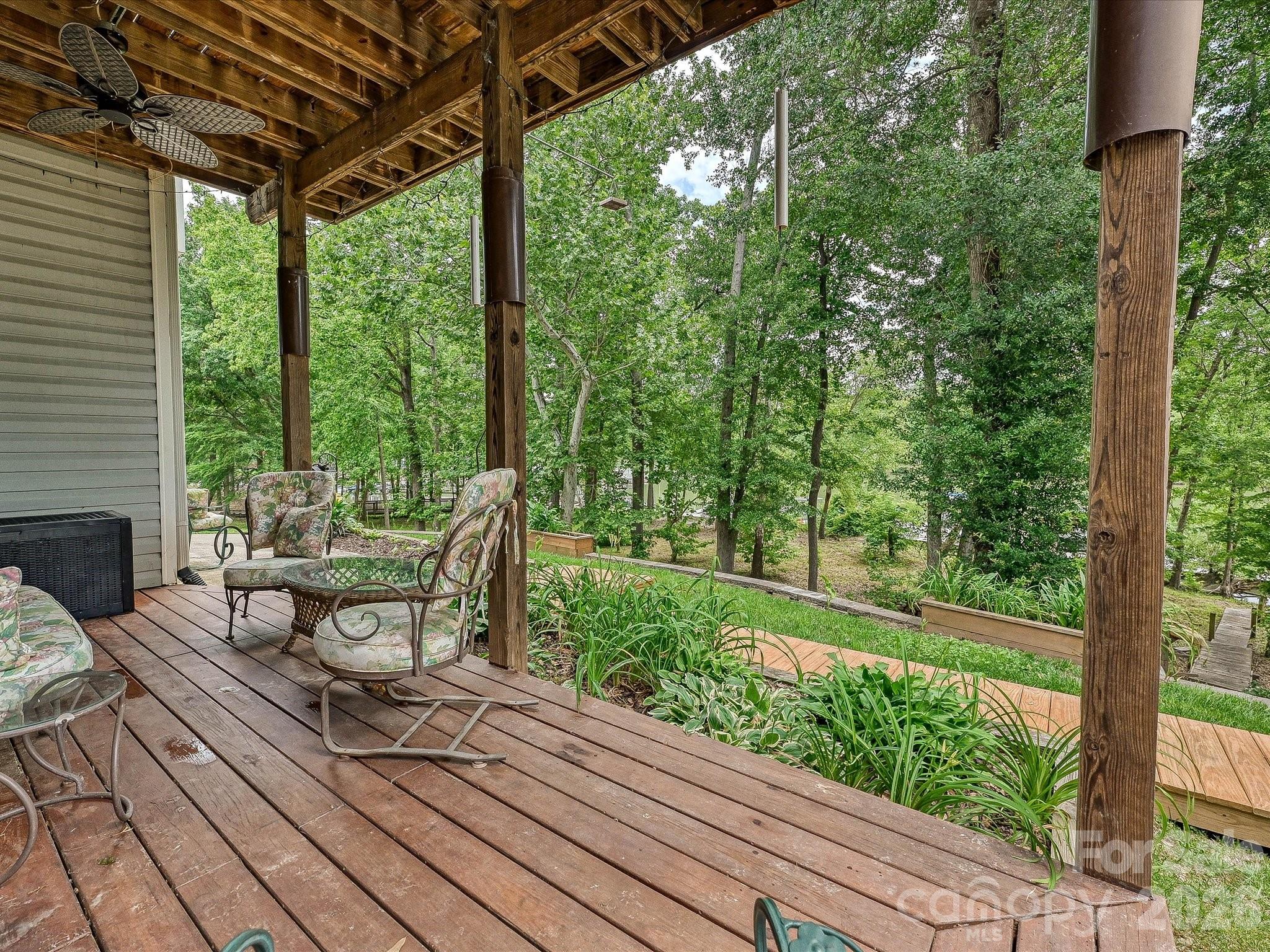 152 Lighthouse Road