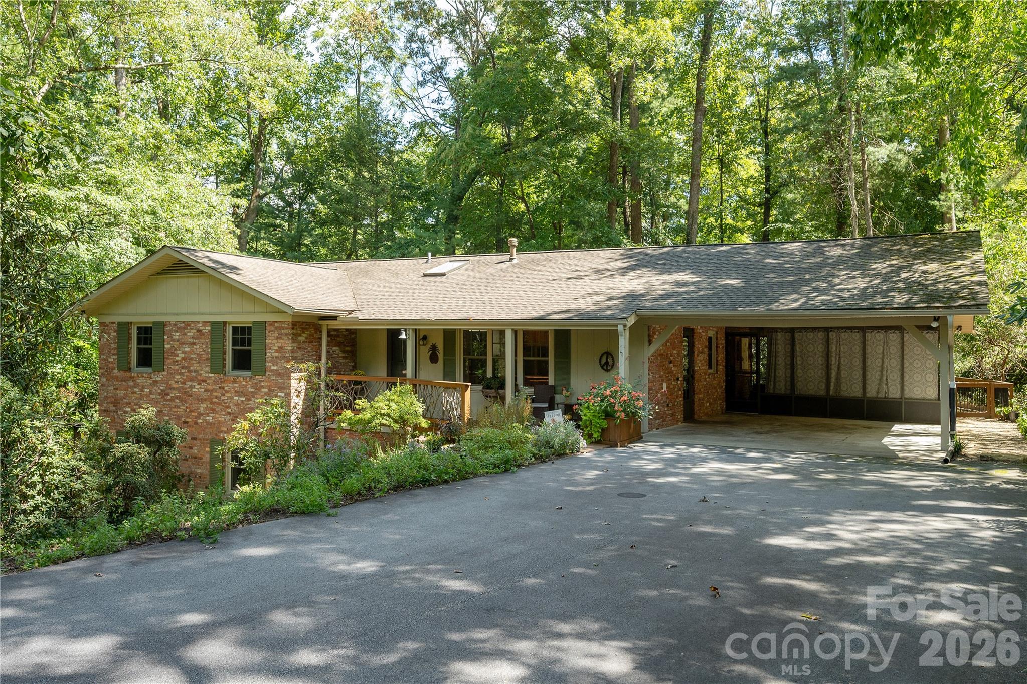 906 Indian Hill Road