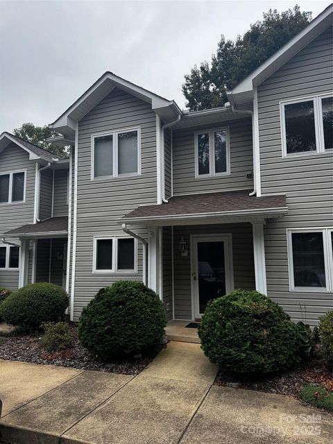 Photo of 2617 White Oak Ct Extension, Claremont, NC 28610 (MLS # 4293632)