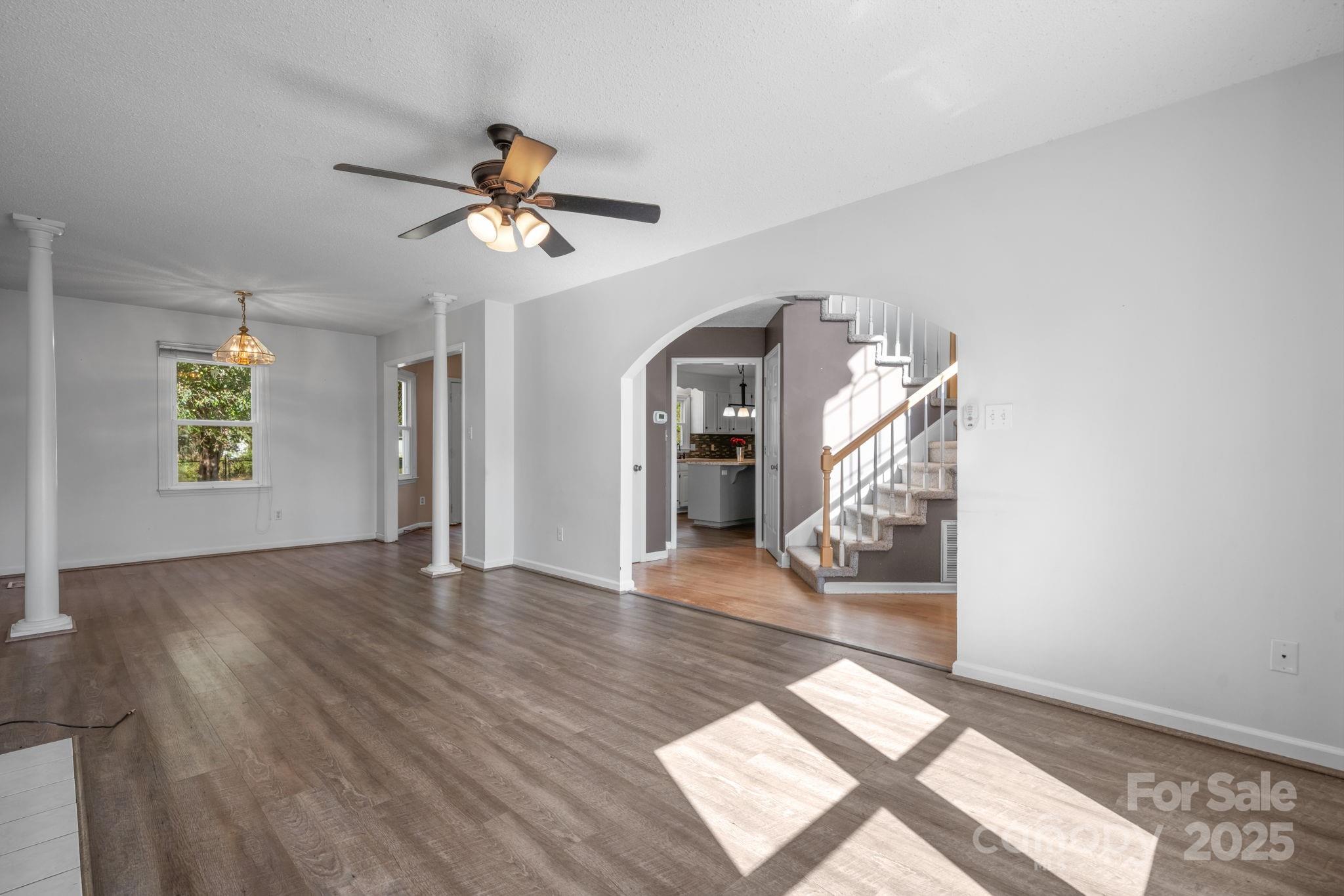 712 Painted Feather Lane NW