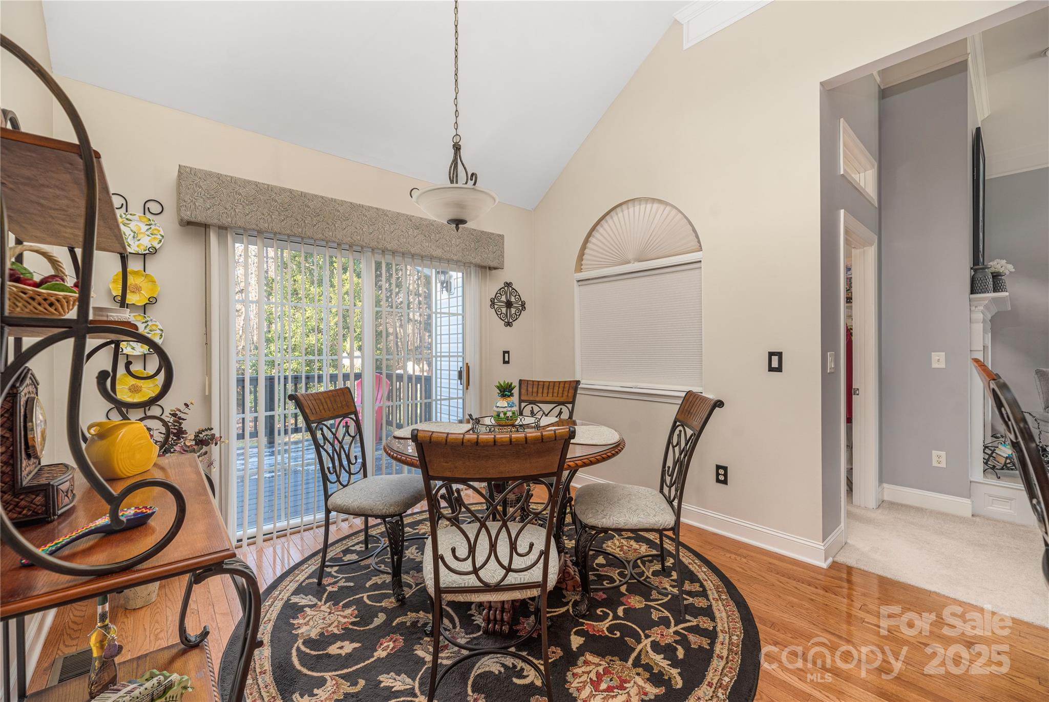 Gates At Waterside - Residential