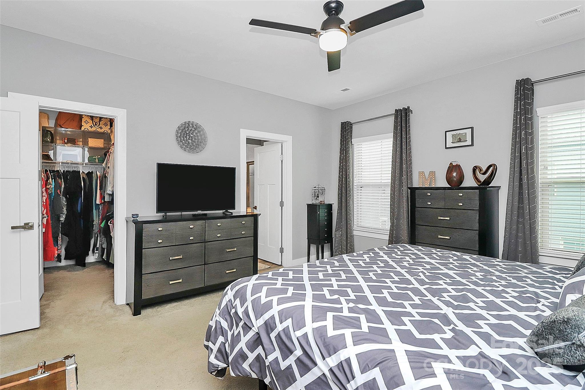 Townes of Oakhurst - Residential