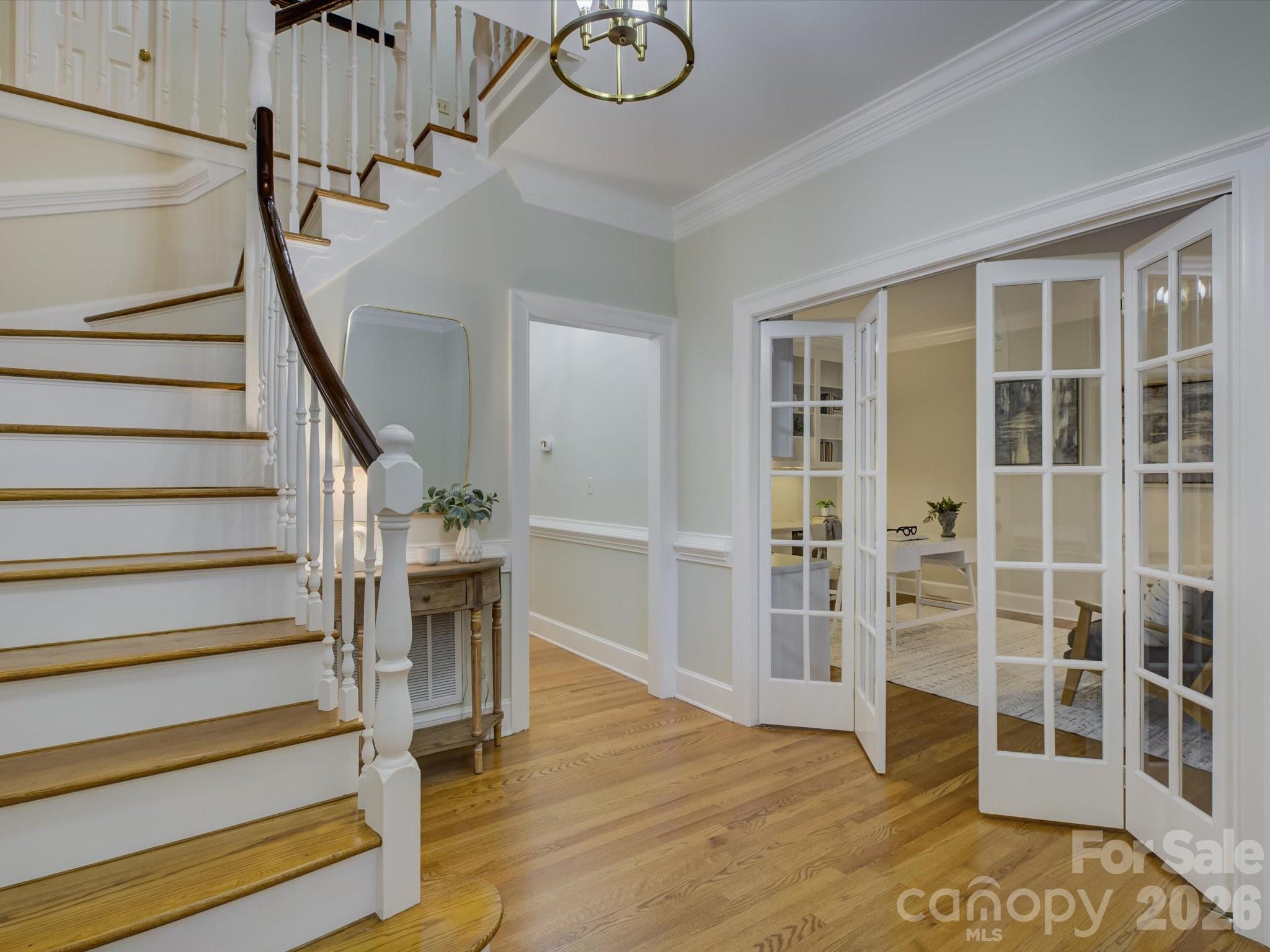 2503 Winding Oak Drive