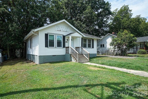 Photo of 1113 W 5th Avenue, Gastonia, NC 28052 (MLS # 4404540)