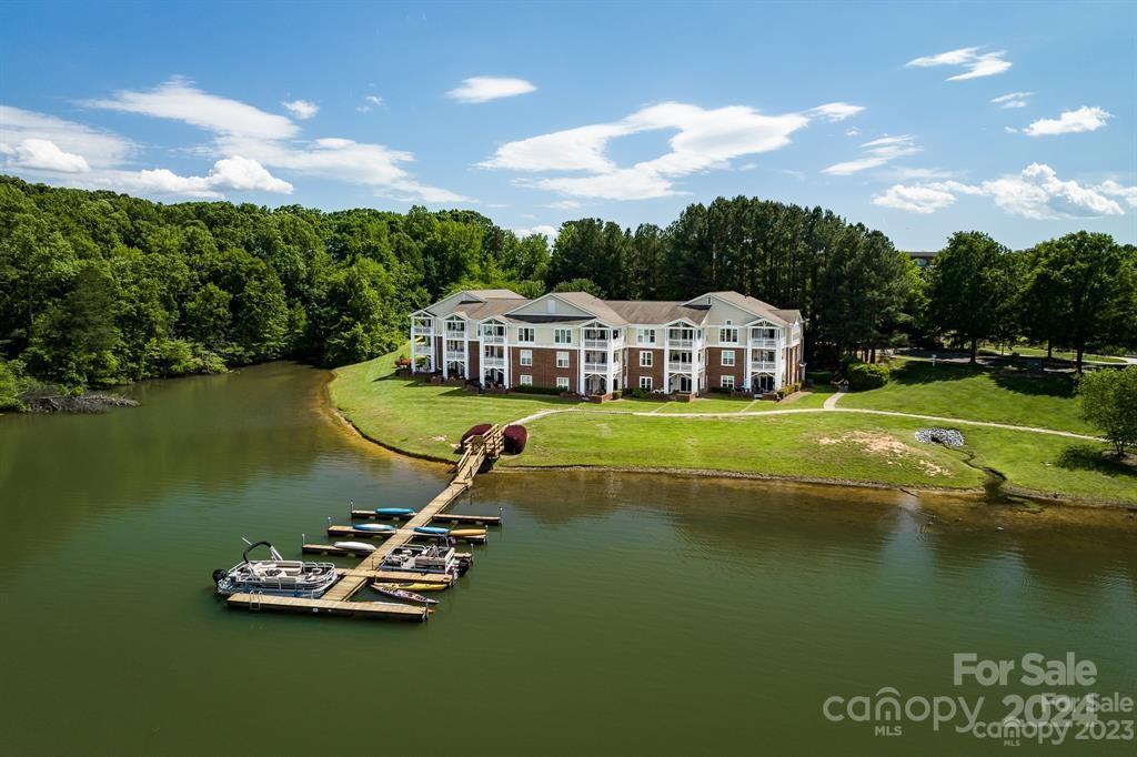 Spinnaker Point - Residential