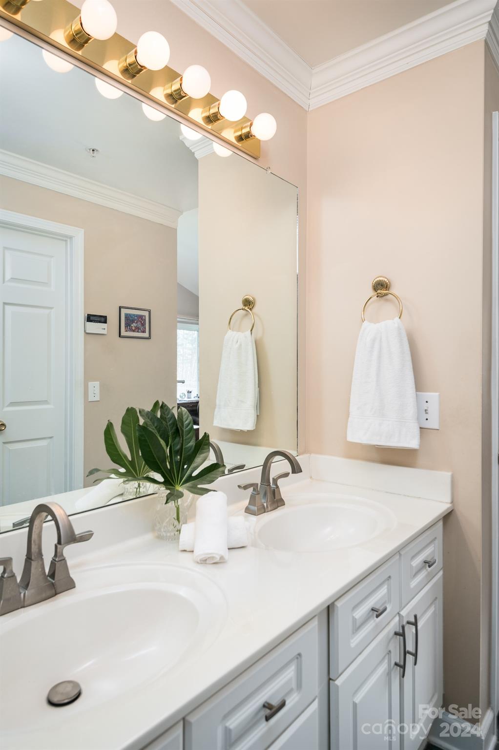 Spinnaker Point - Residential