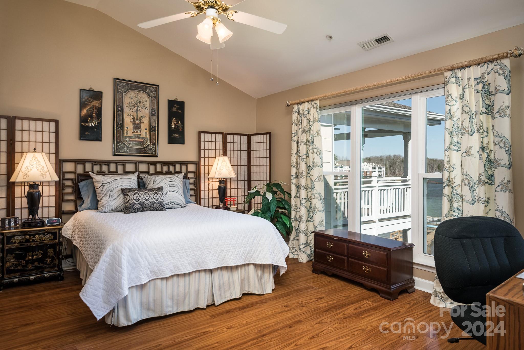 Spinnaker Point - Residential