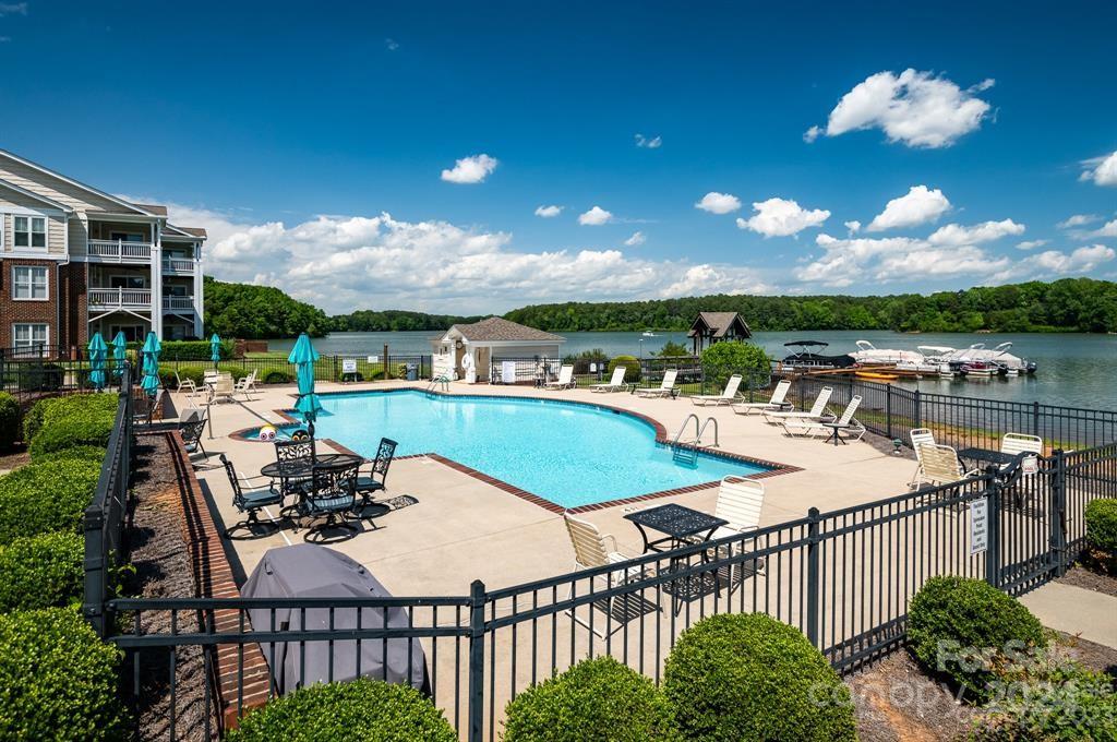 Spinnaker Point - Residential