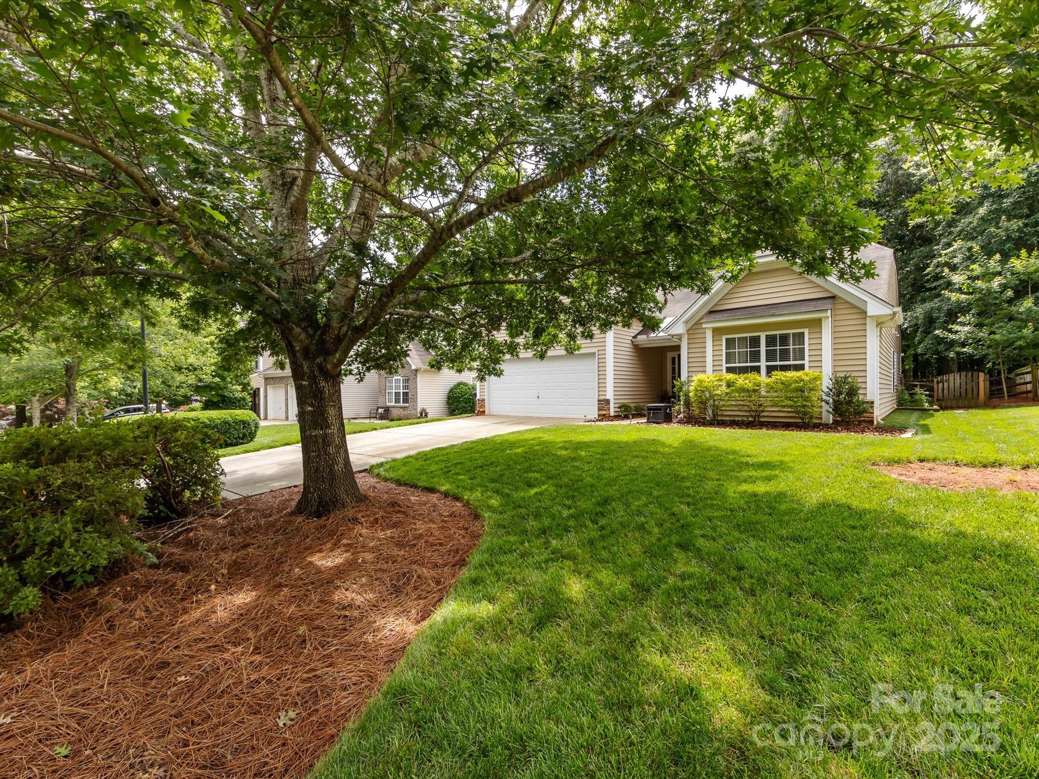 3347 Xandra Court