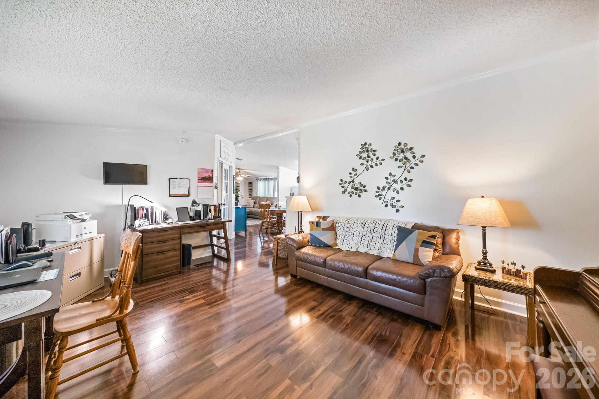 135 Willow Leaf Court
