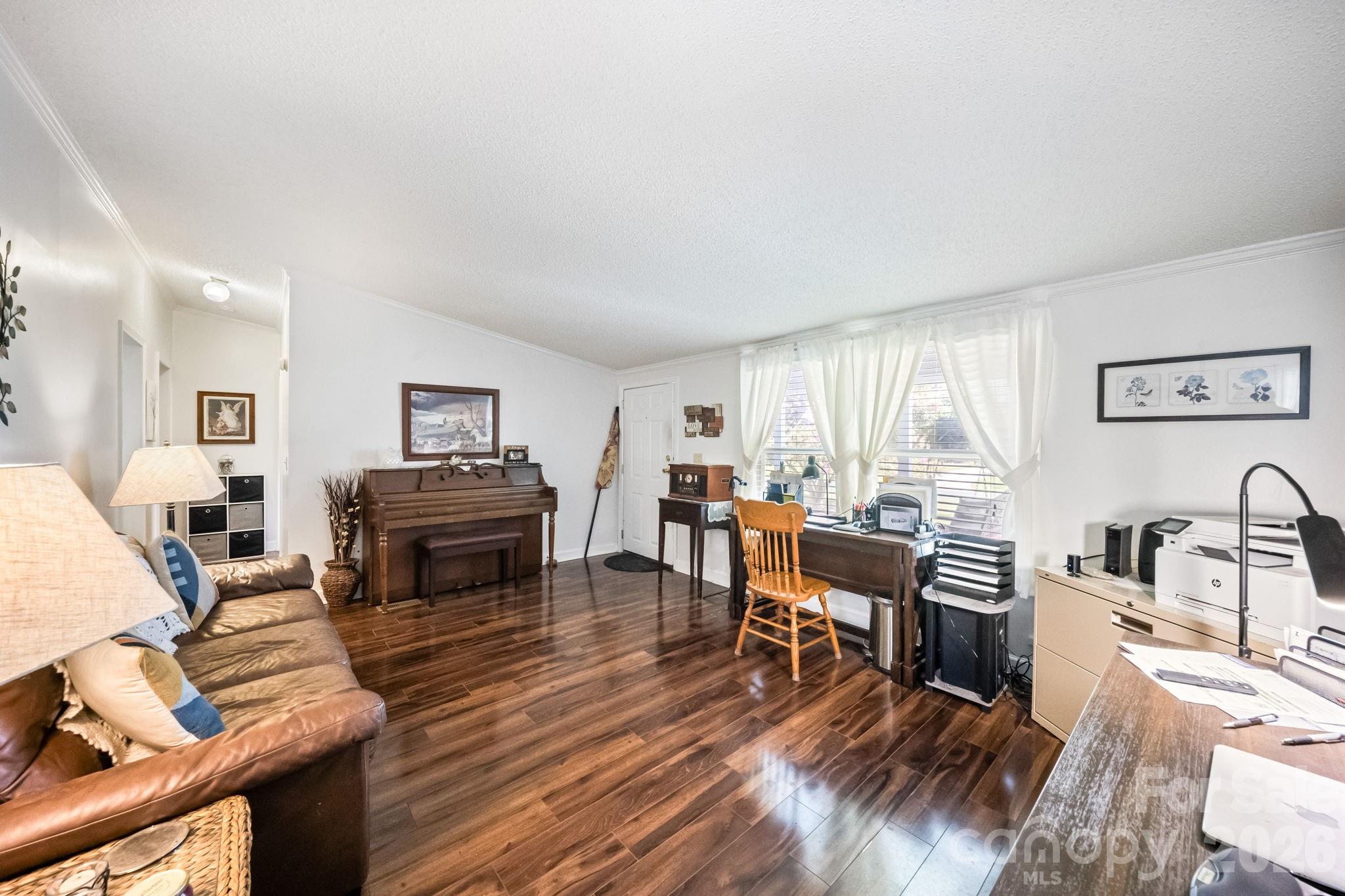 135 Willow Leaf Court