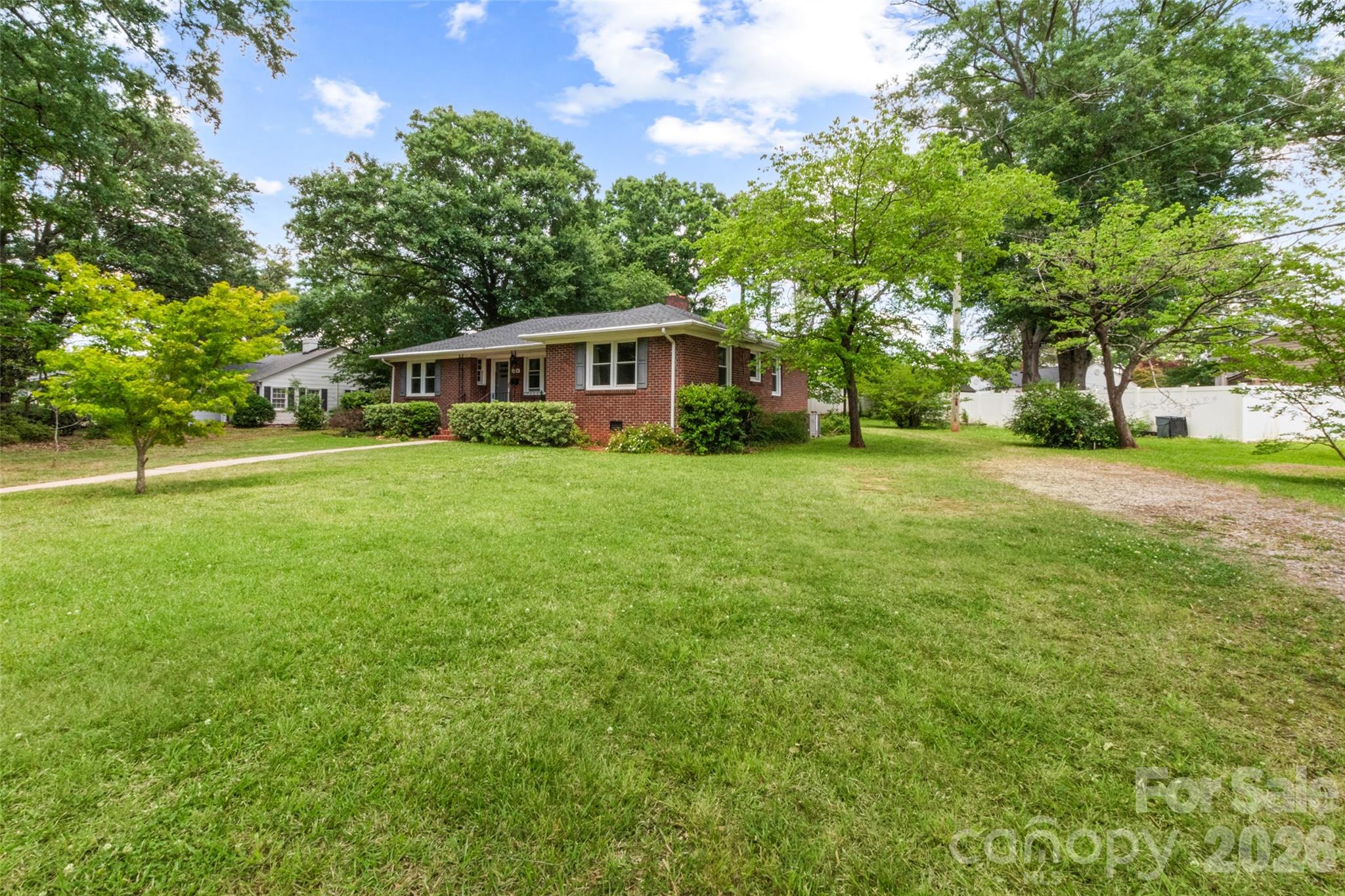 1024 Woodland Drive