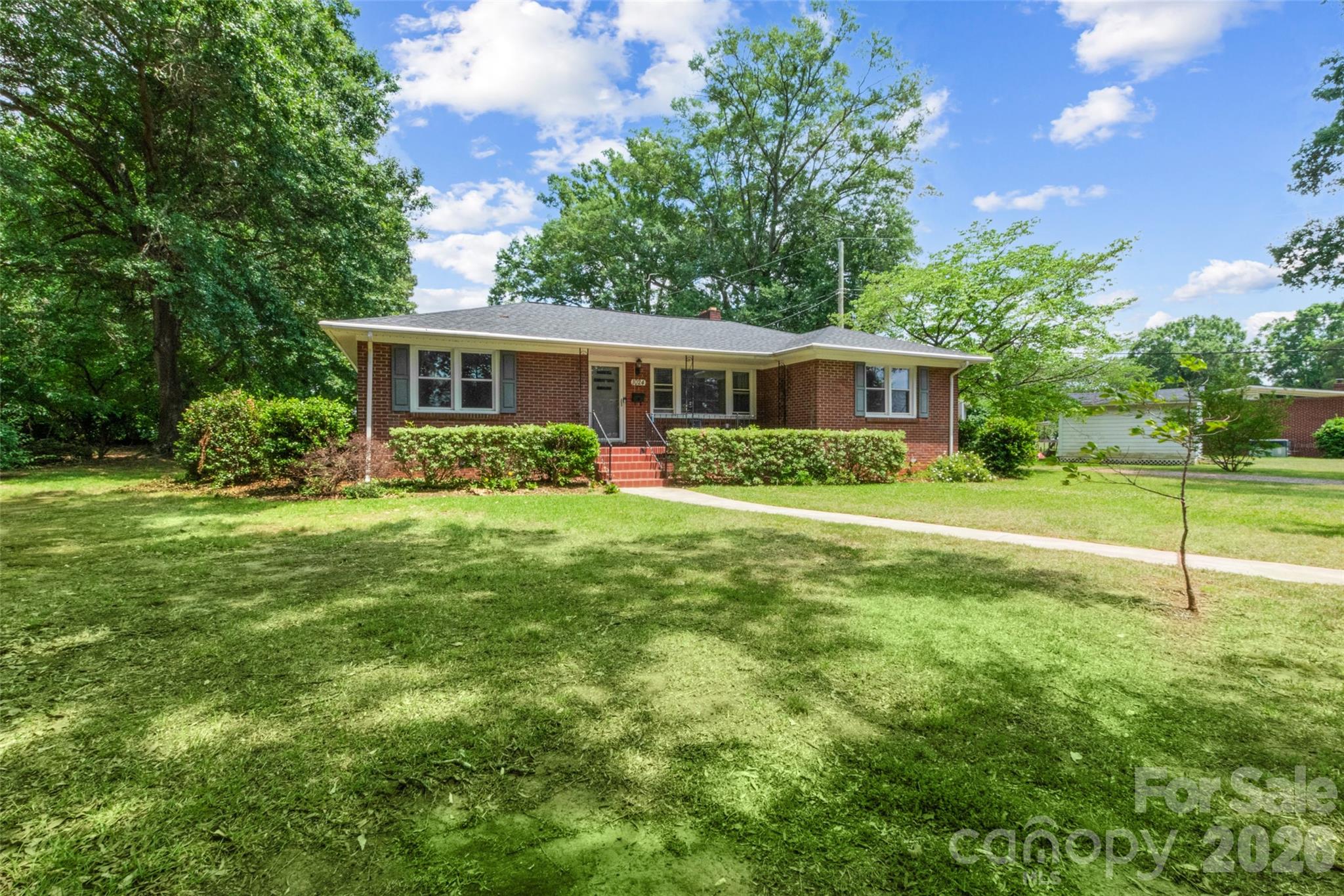 1024 Woodland Drive