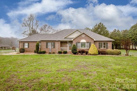 140 Della Drive Statesville NC 28625