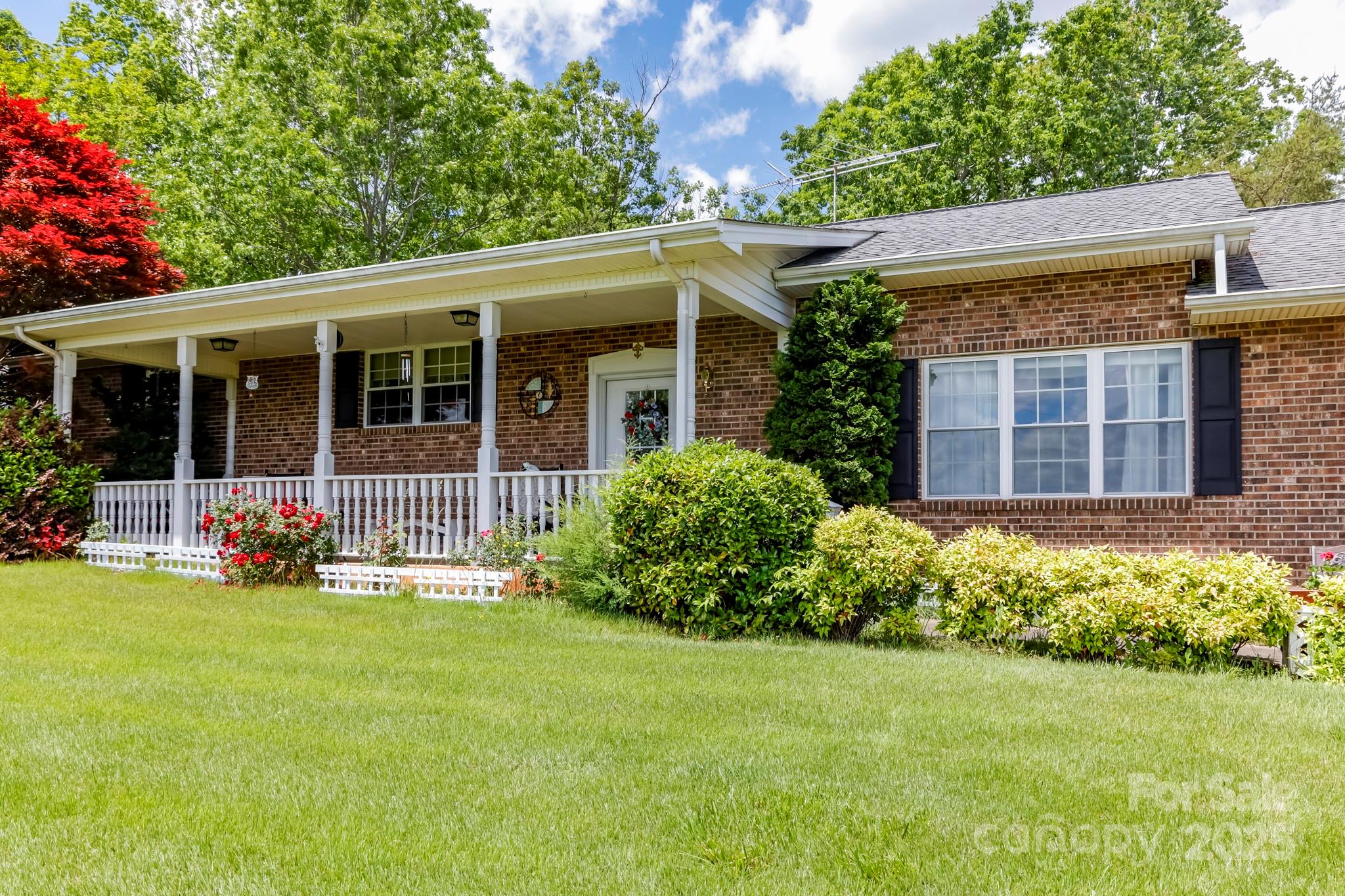 676 Cove Road