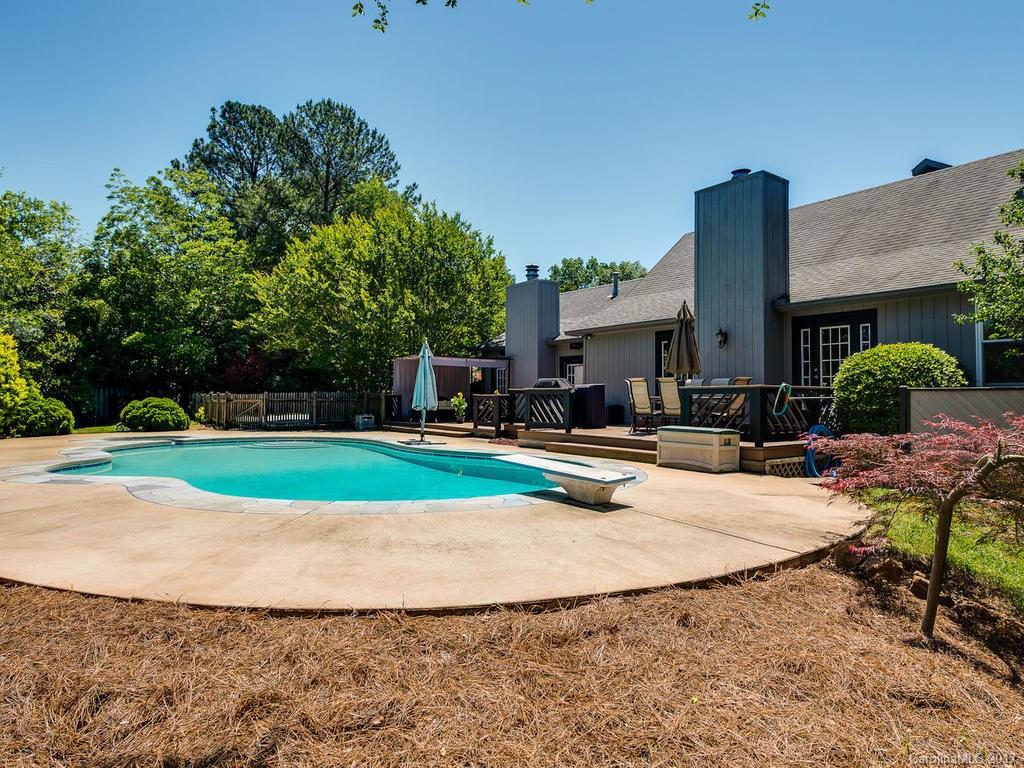 Raintree - Residential