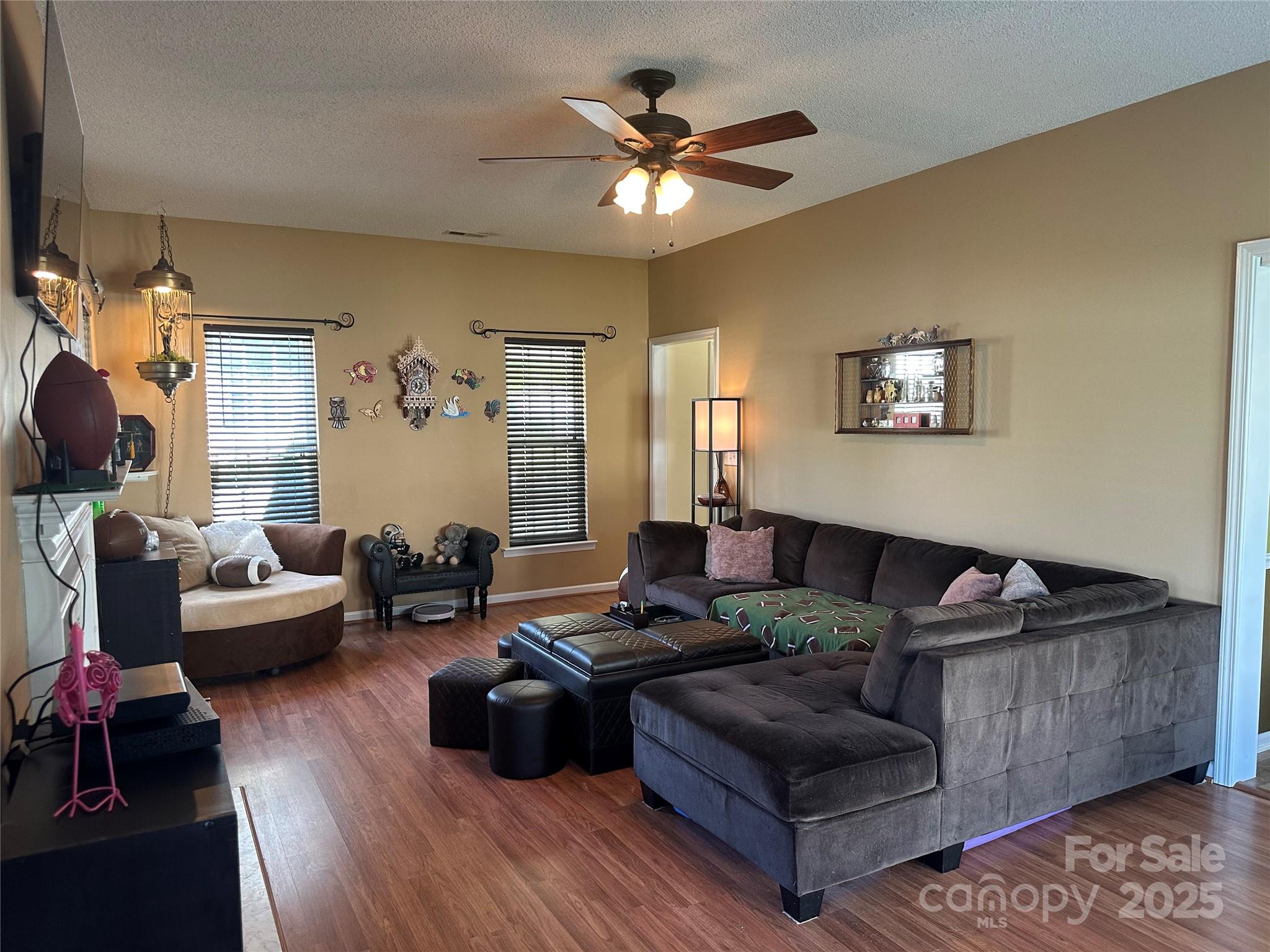 5845 Mahogany Place SW