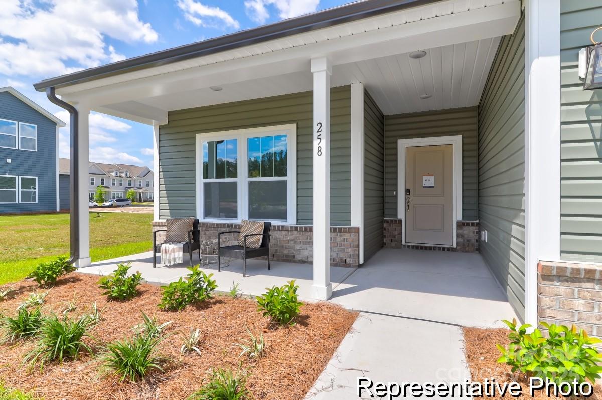 1753 Autumn Banks Way 76p