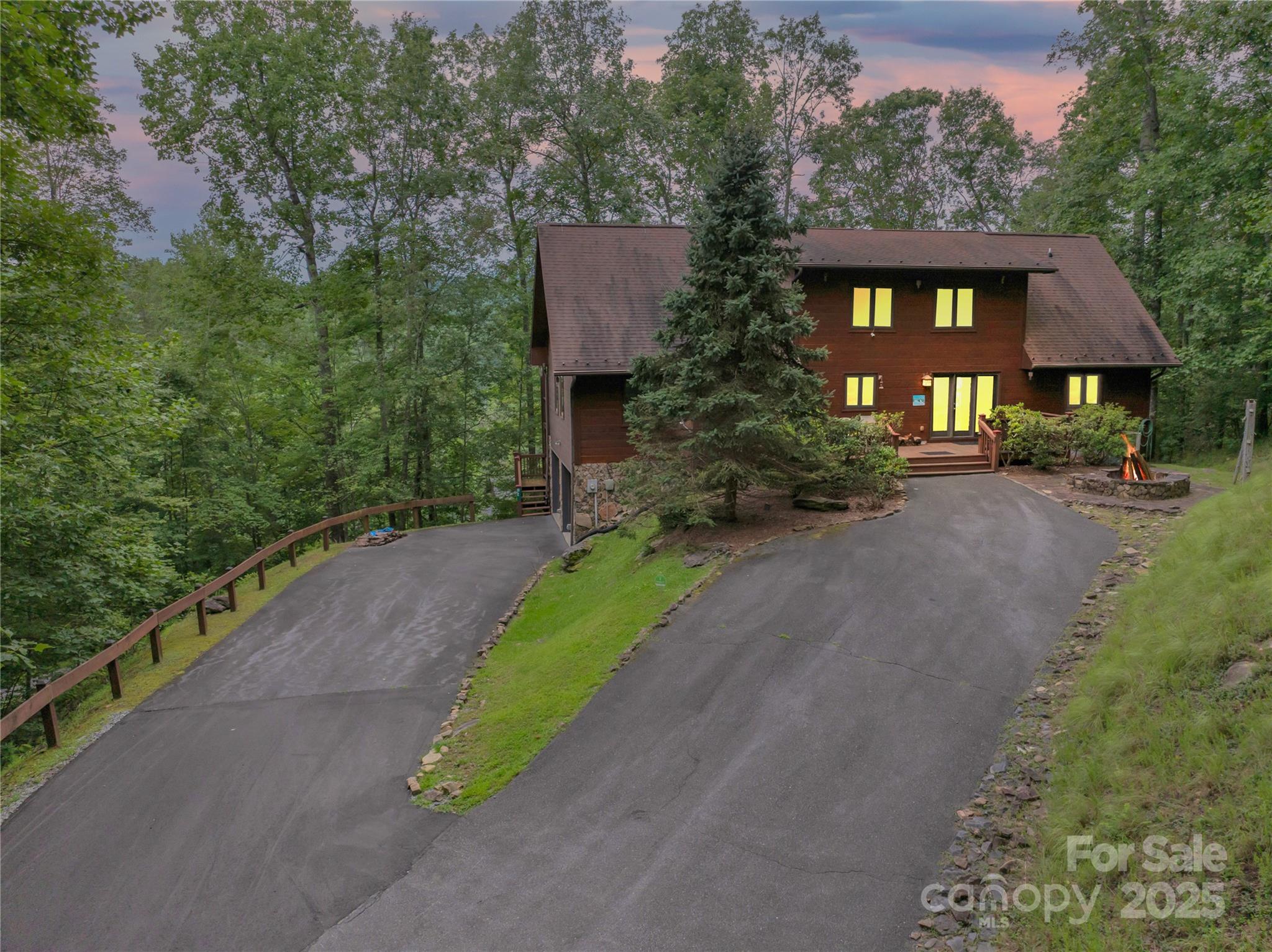 1821 Twin Rivers Drive 308