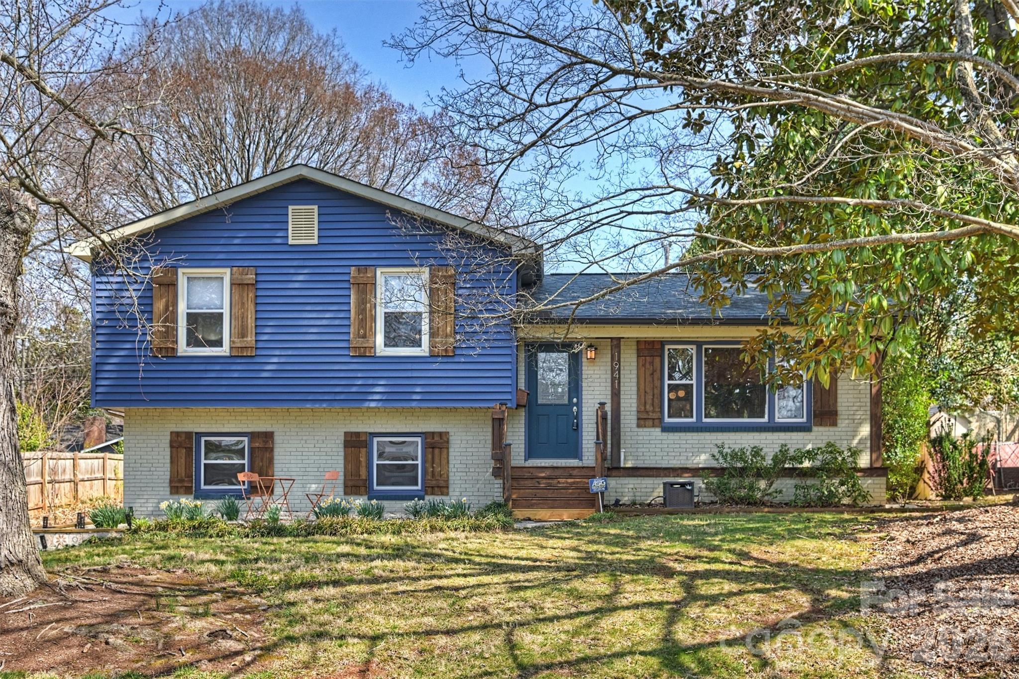 Country Club Heights - Residential