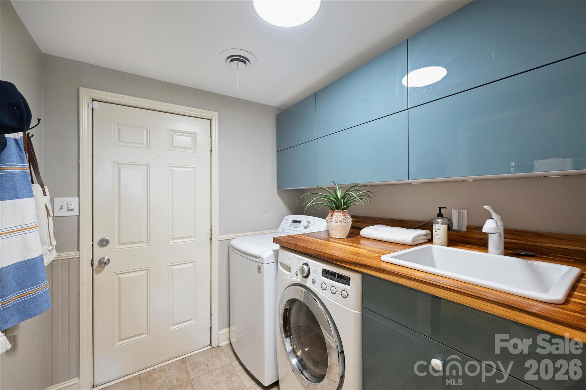 Country Club Heights - Residential