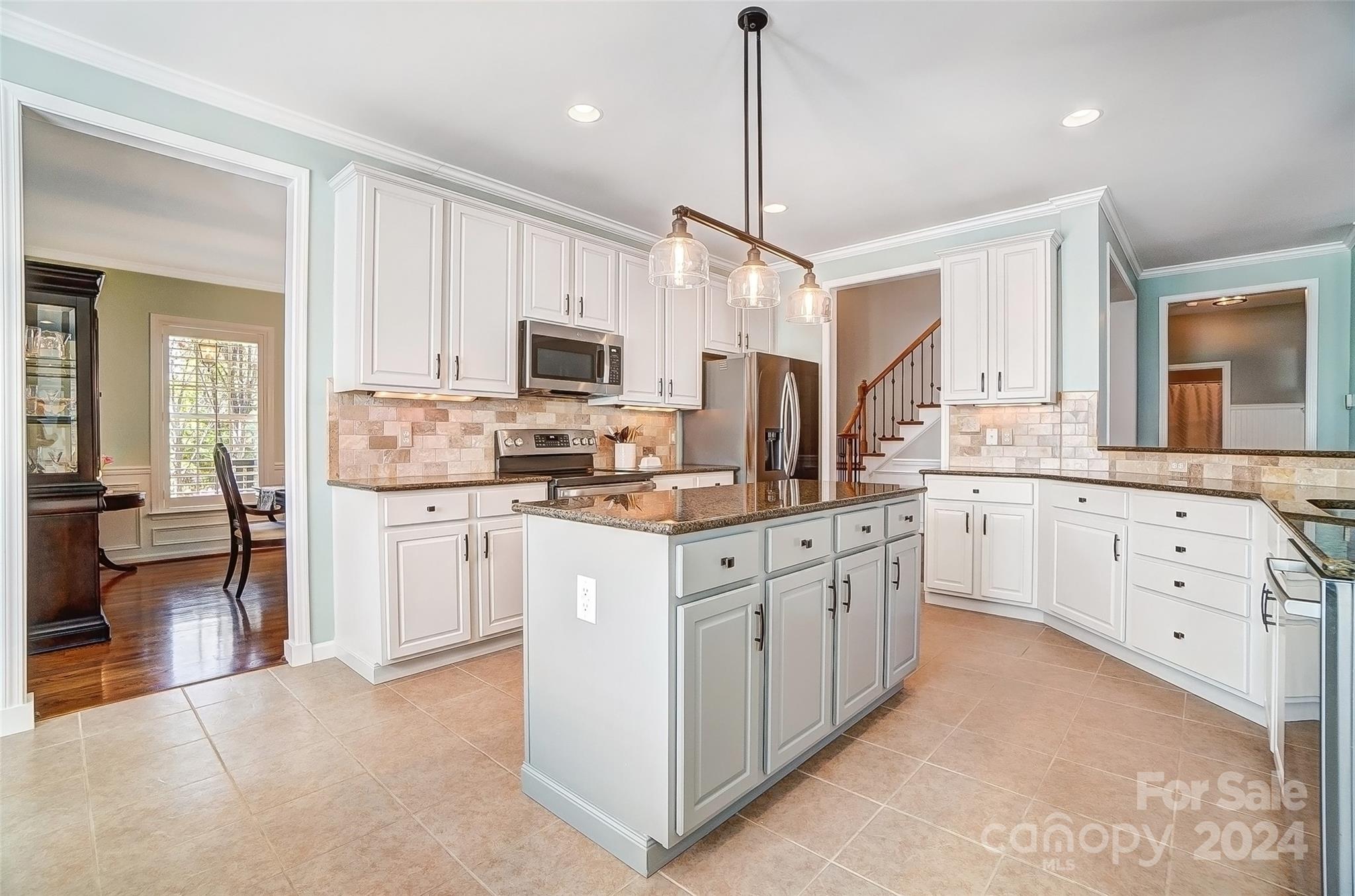 Lake Shore - Residential