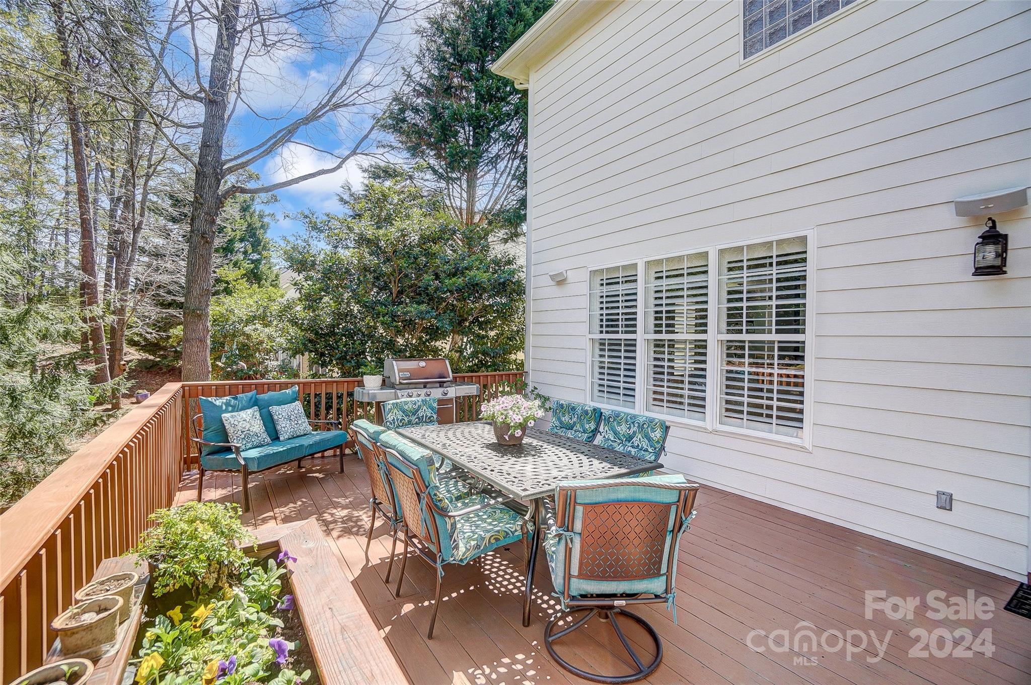 Lake Shore - Residential