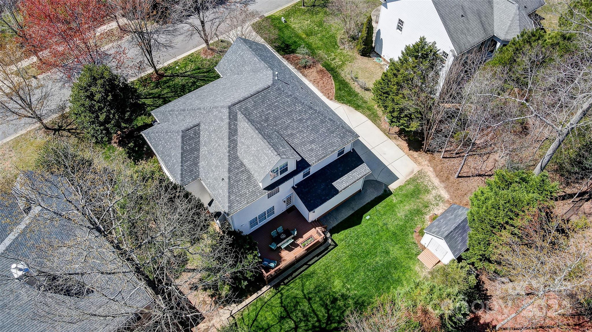 Lake Shore - Residential