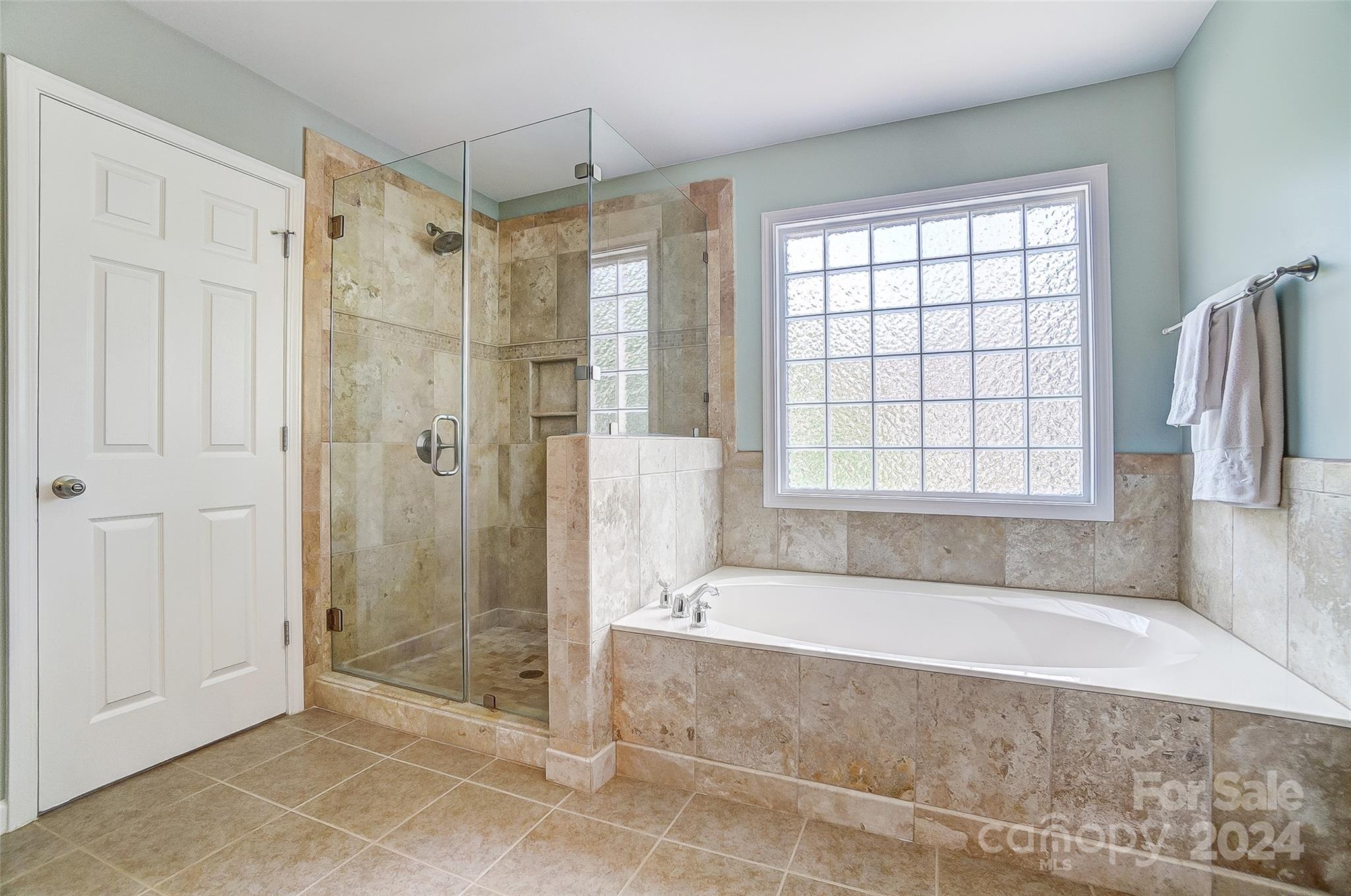 Lake Shore - Residential