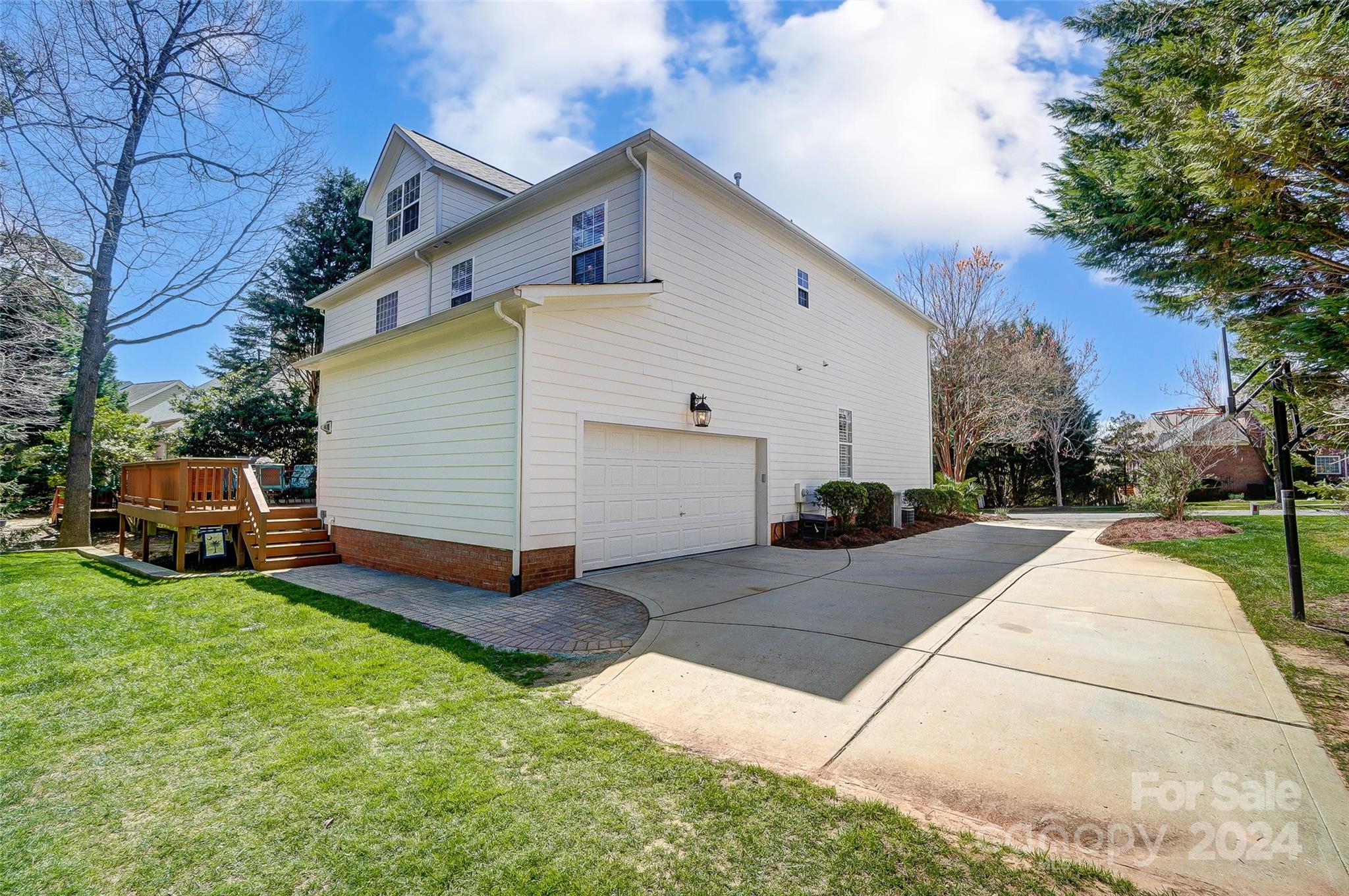 Lake Shore - Residential