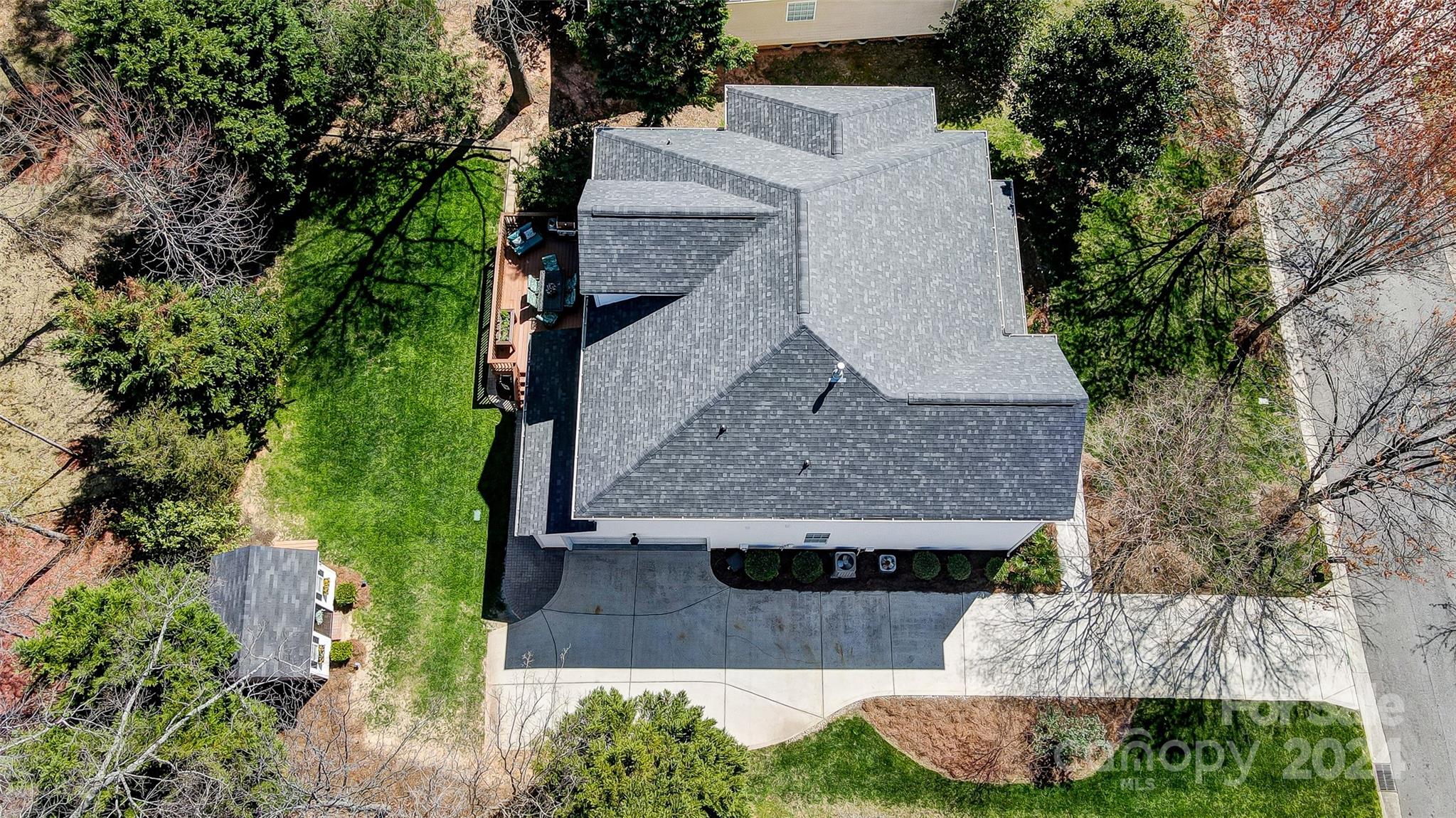 Lake Shore - Residential