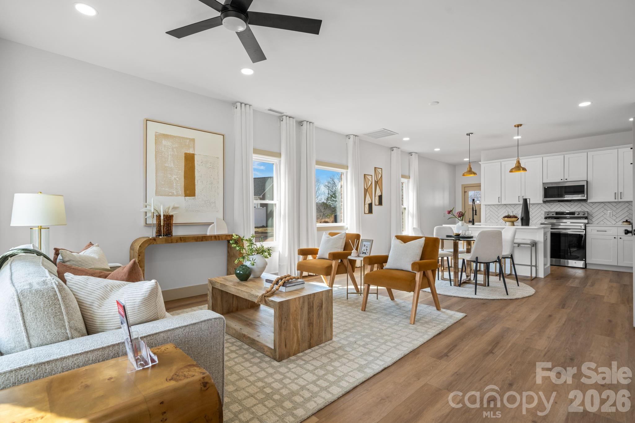 Hawks Ridge - Residential Income