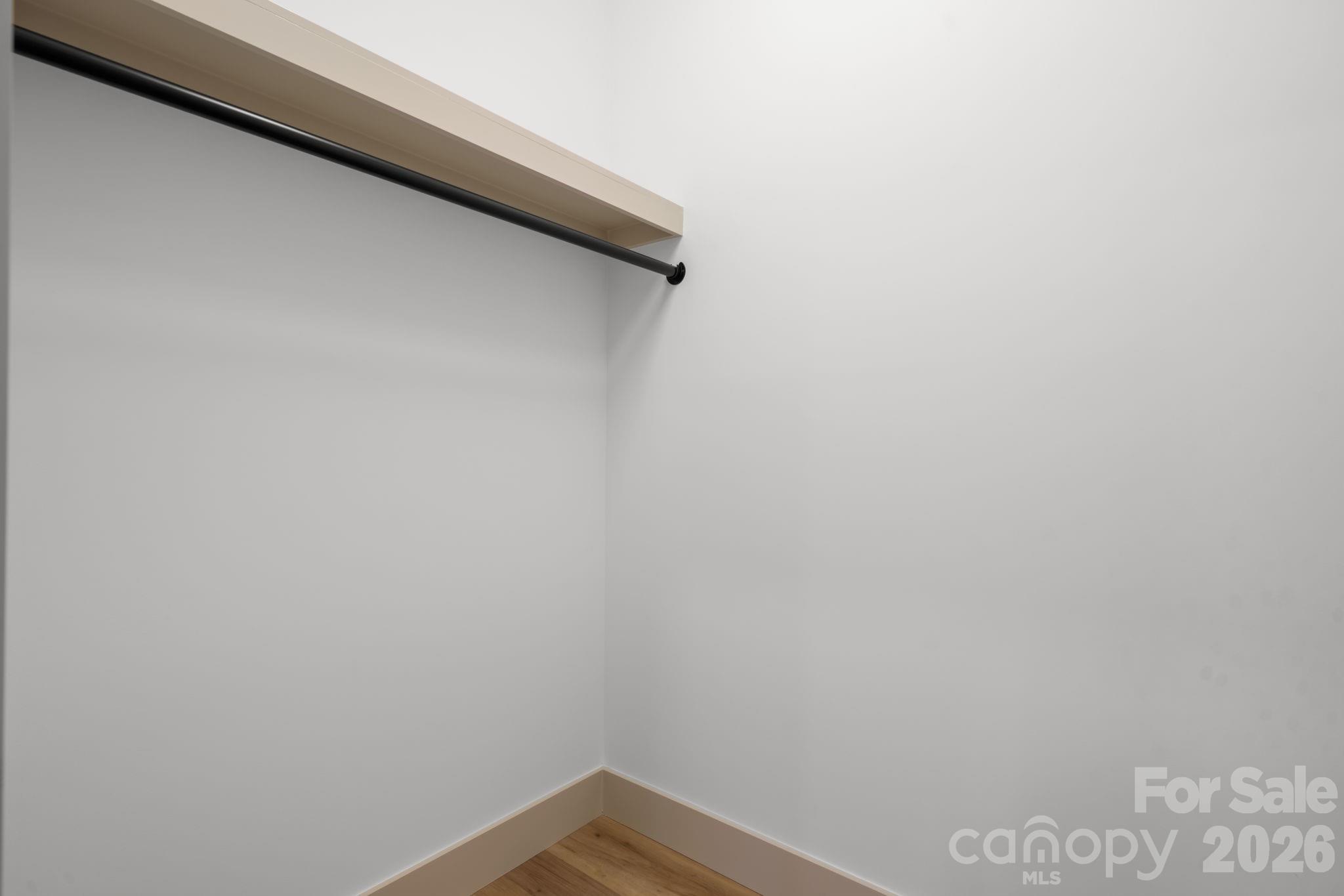 Hawks Ridge - Residential Income