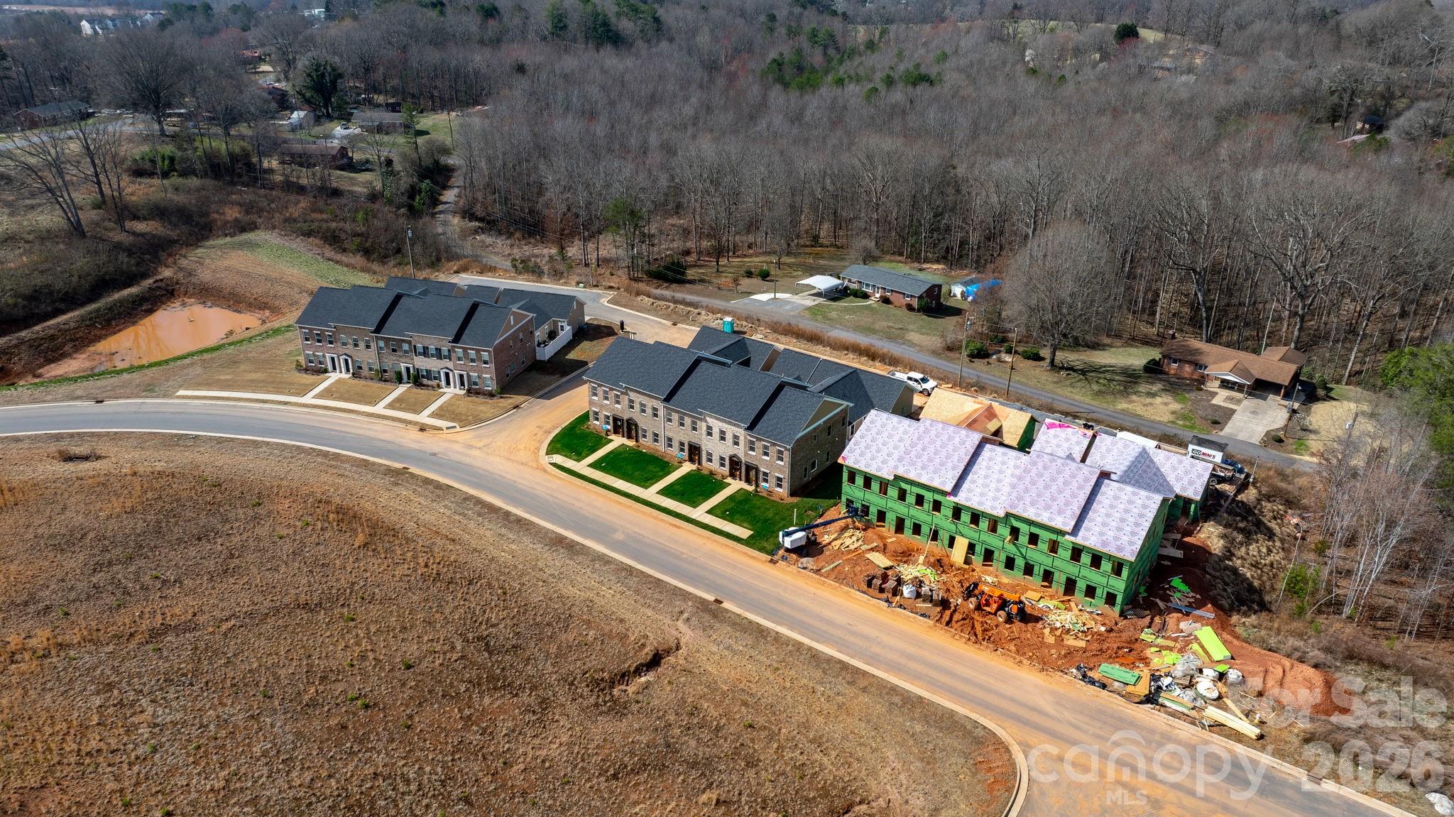 Hawks Ridge - Residential Income