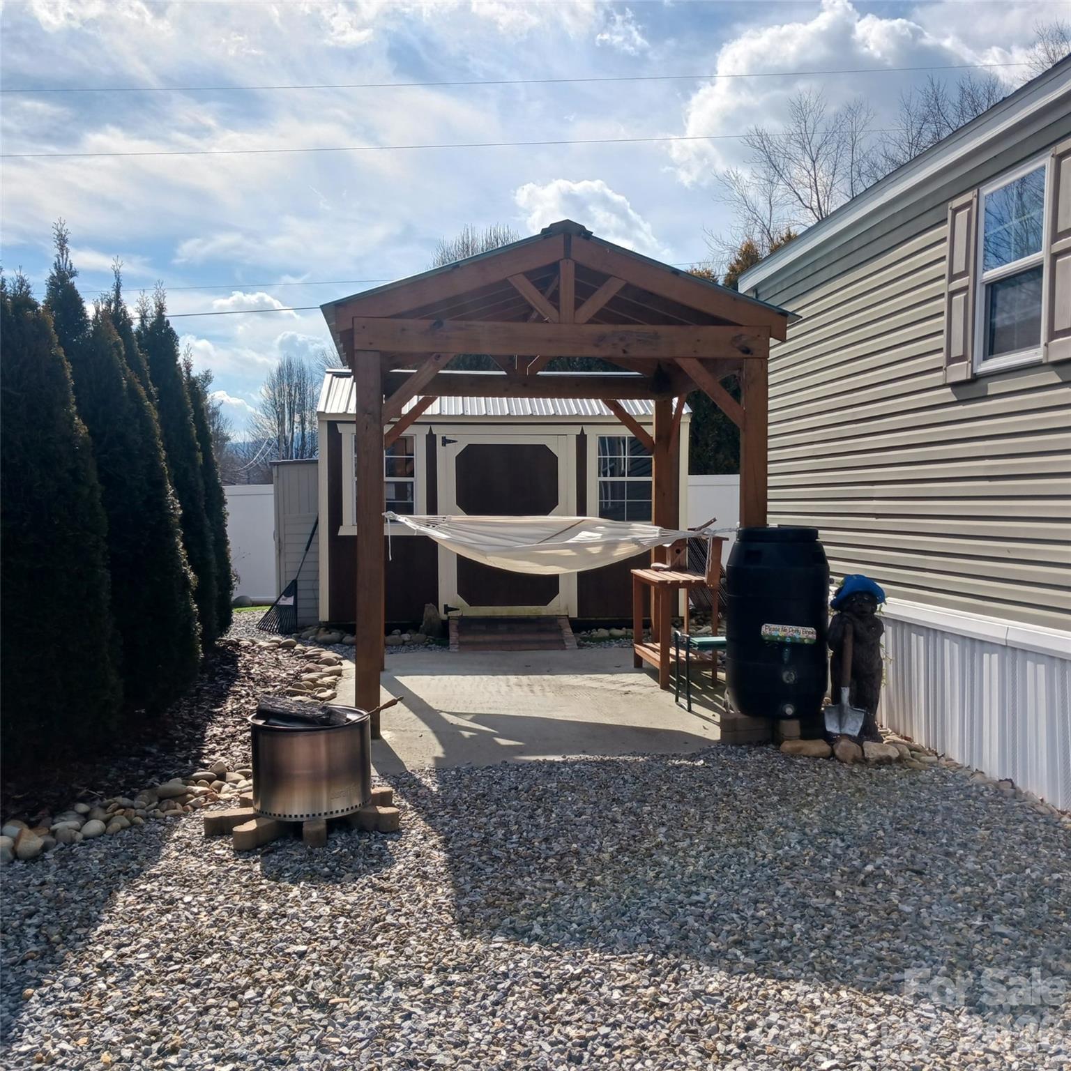 Dogwood Lakes - Residential