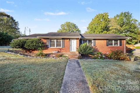 Photo of 100 Amy Court, Gastonia, NC 28052 (MLS # 4437978)