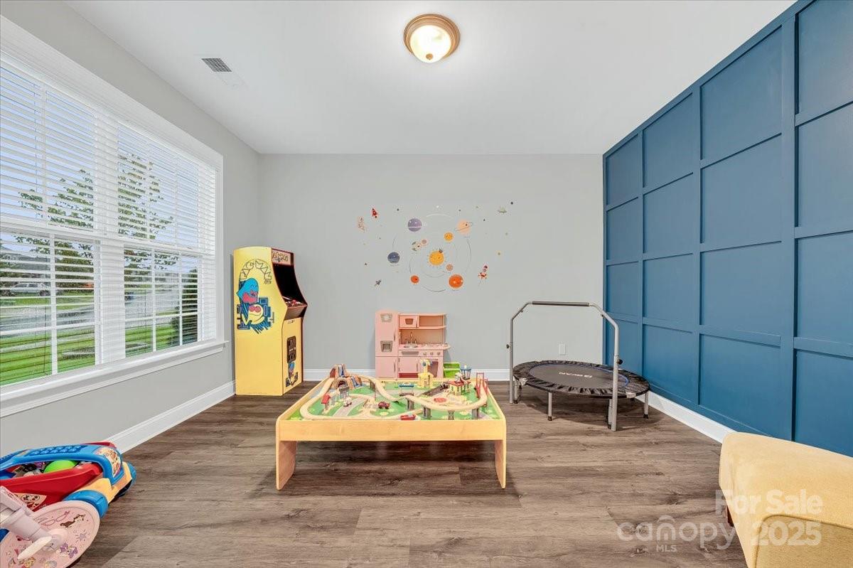 172 Caversham Drive