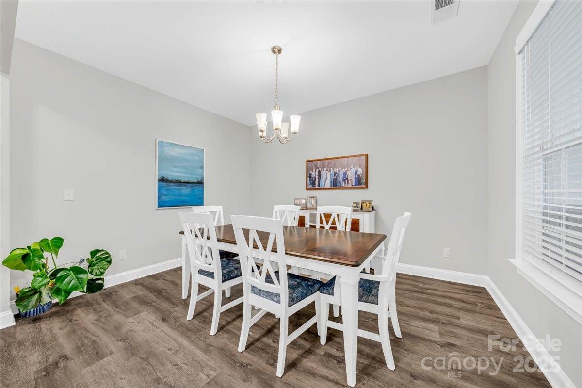 172 Caversham Drive