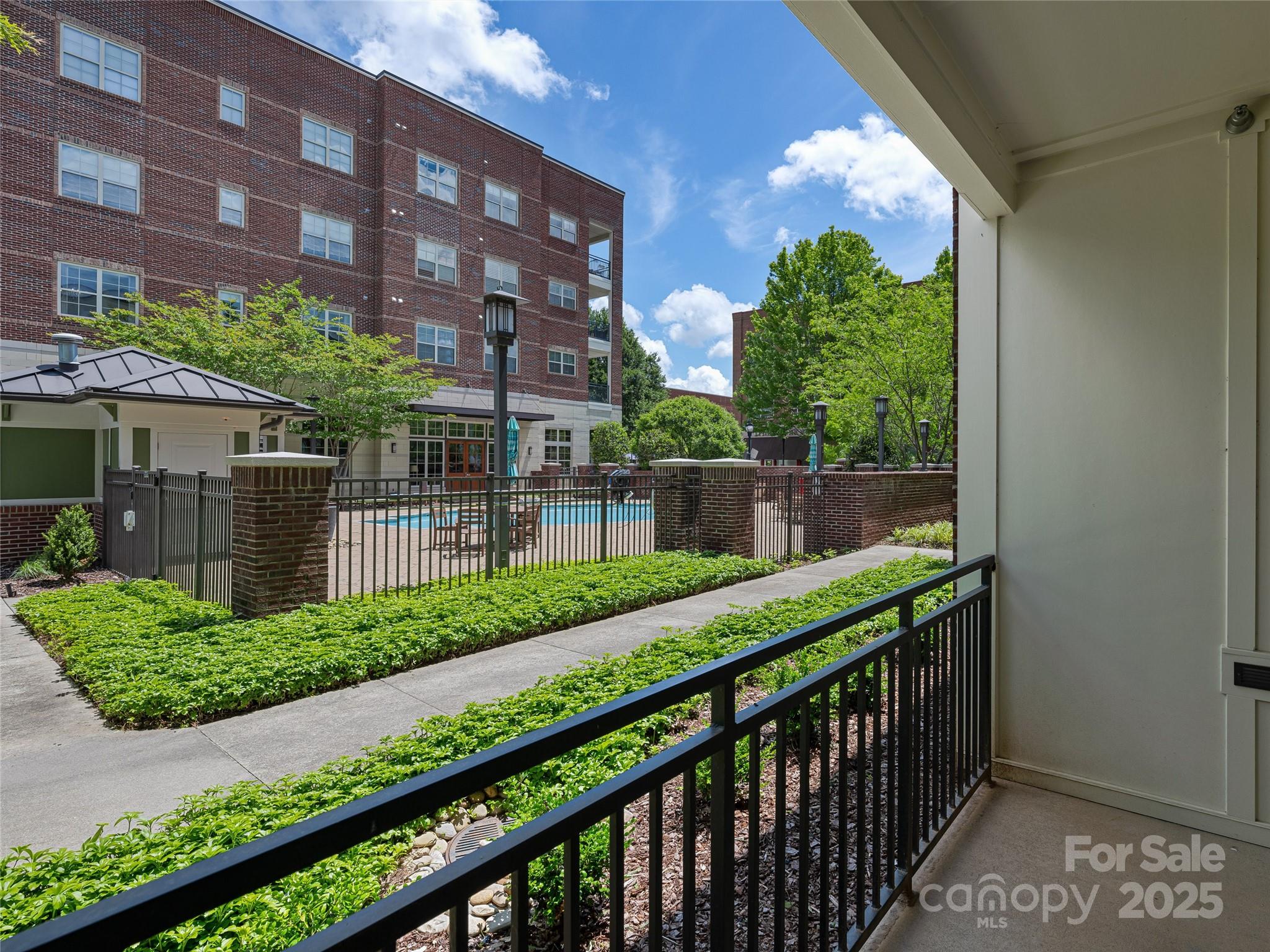 Biltmore Park Town Square - Residential