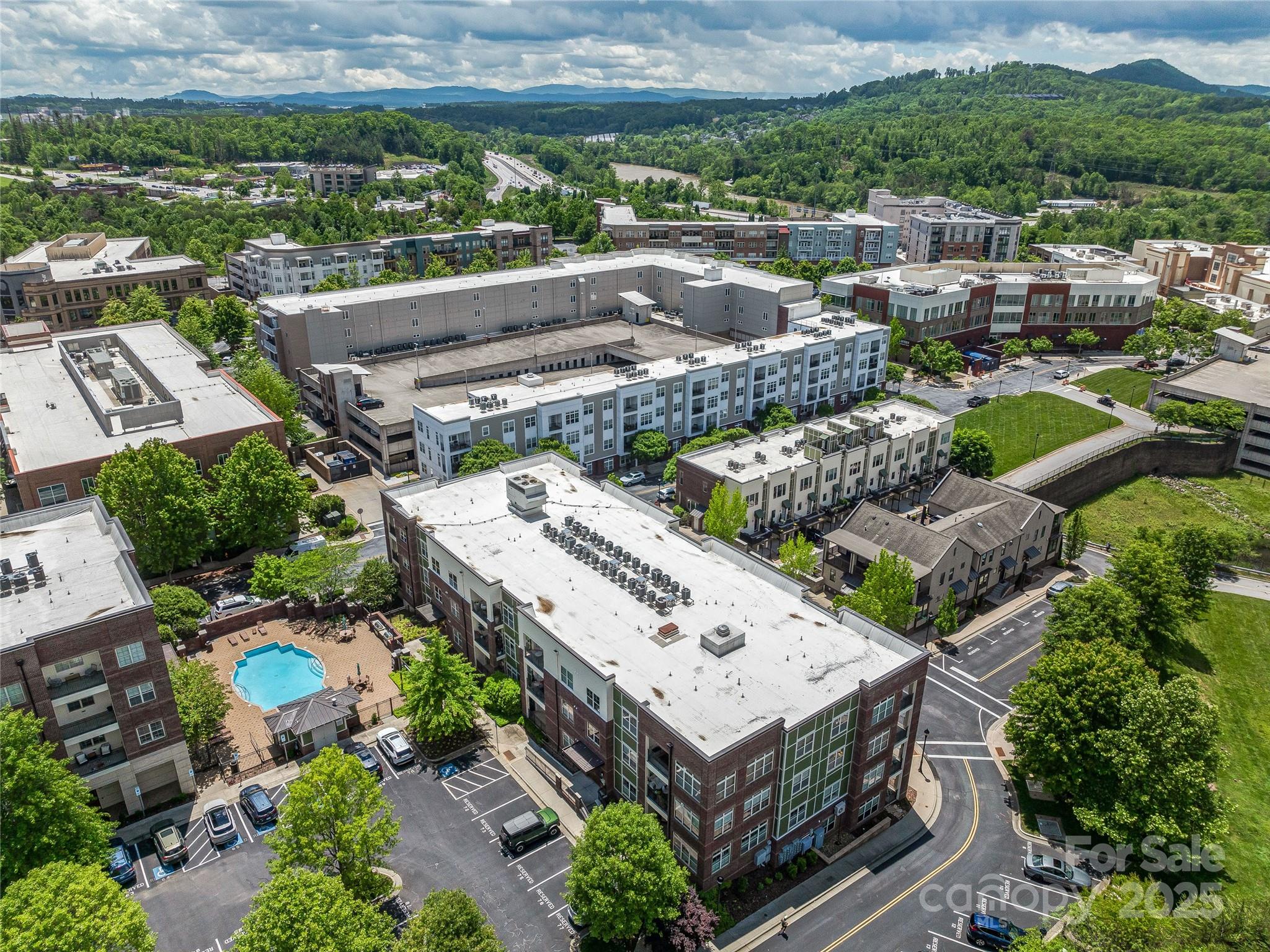 Biltmore Park Town Square - Residential