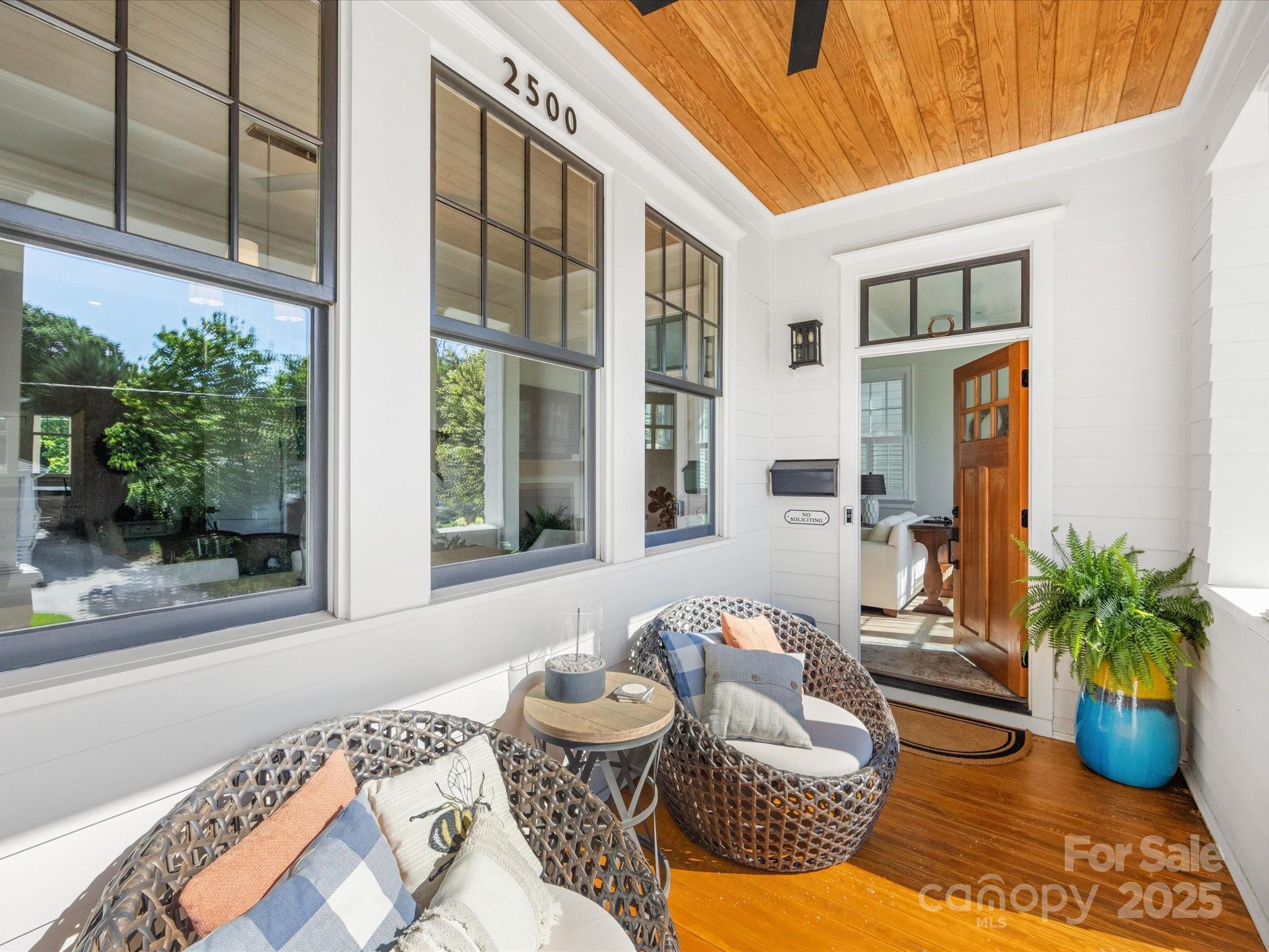 2500 Marshall Place