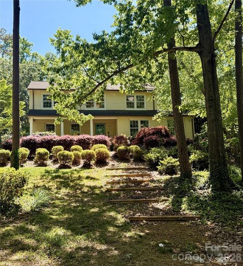 Photo of 1215 Turnbridge Road, Charlotte, NC 28226 (MLS # 4374736)