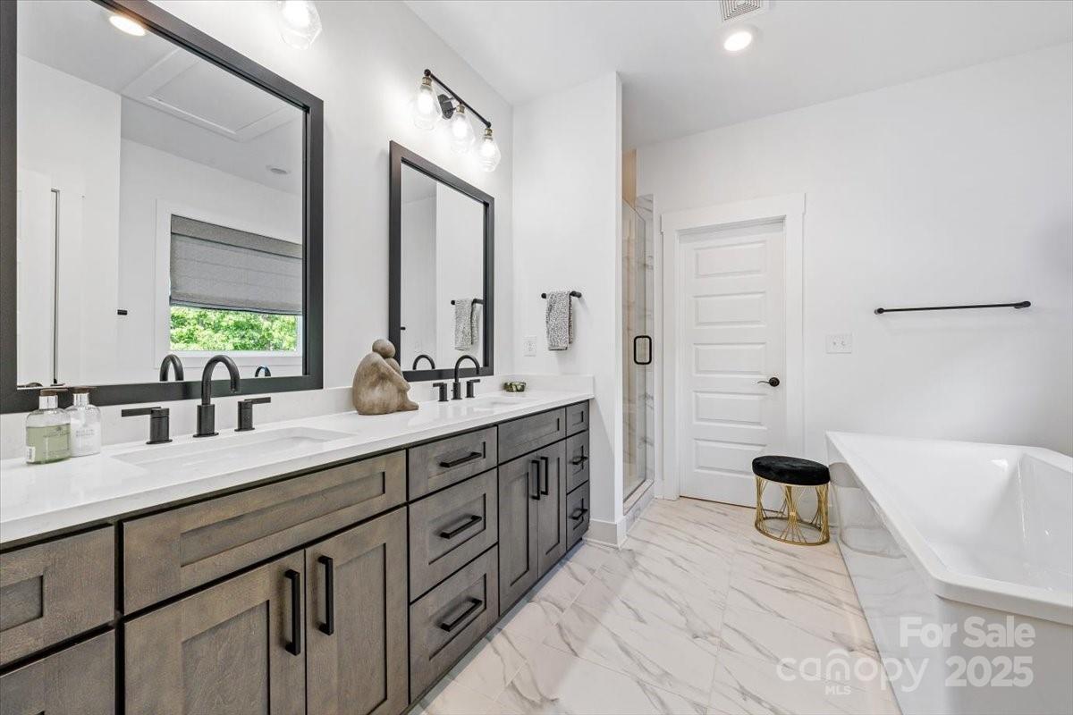 Rosecliff - Residential