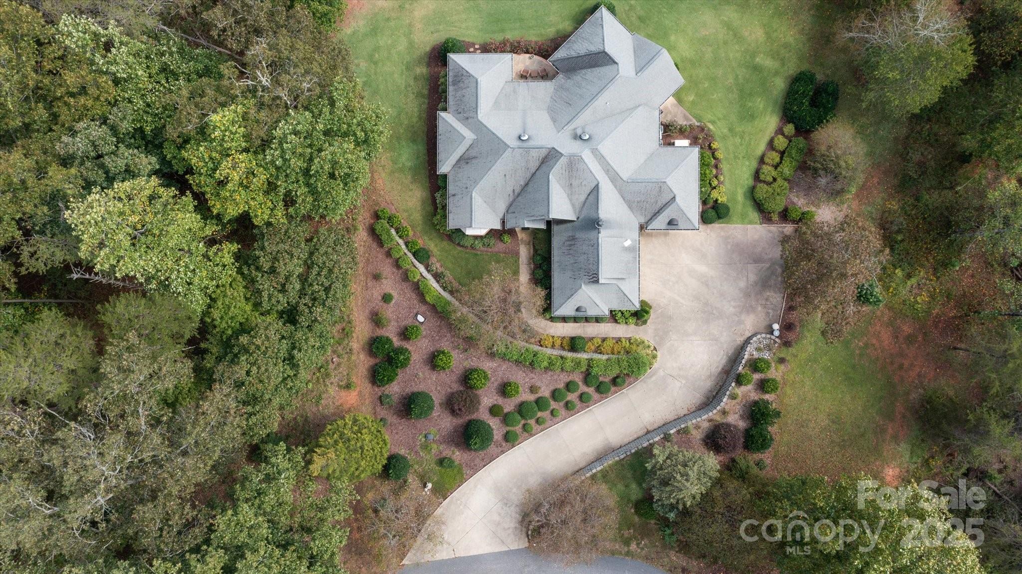 733 Plantation Drive Extension