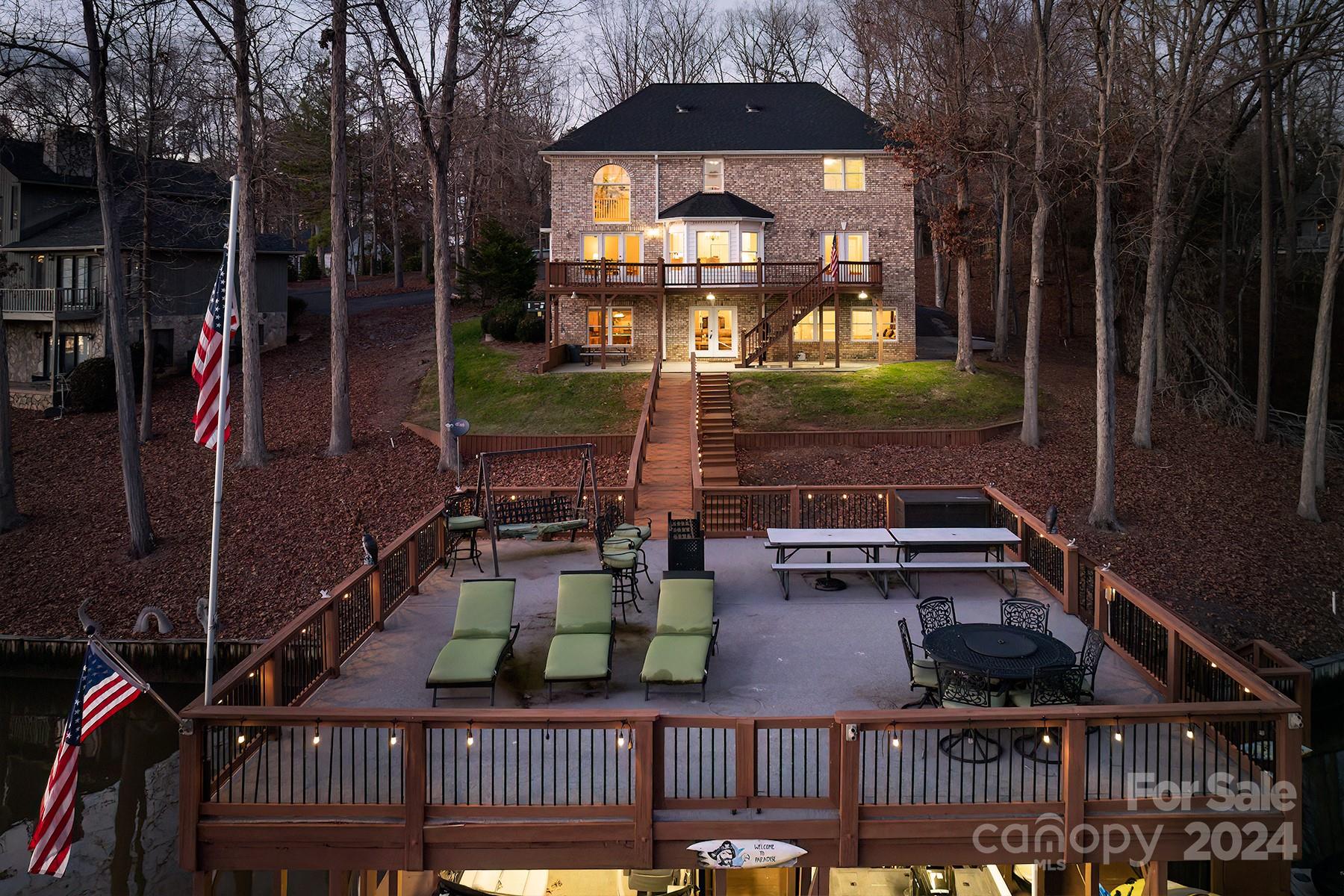 Windemere Pointe - Residential